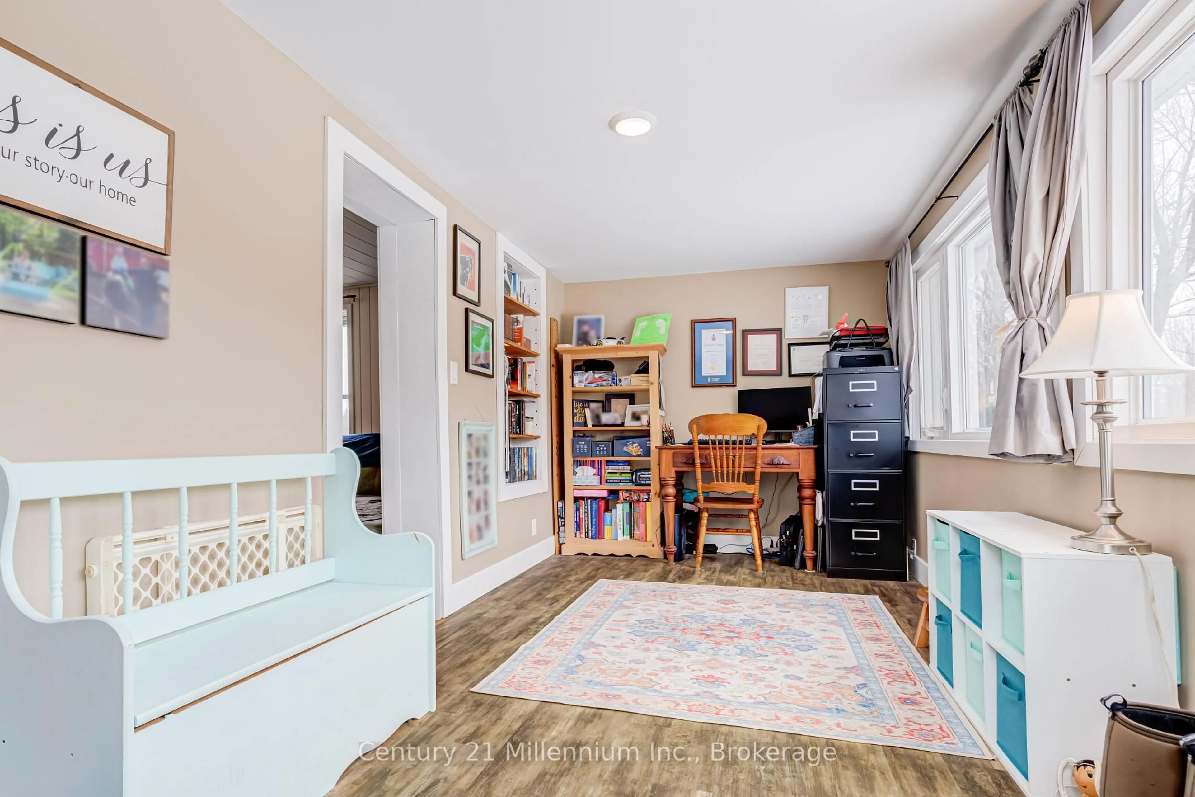 Indoor entryway for 441090 Elm St, Georgian Bluffs Ontario N0H 2T0
