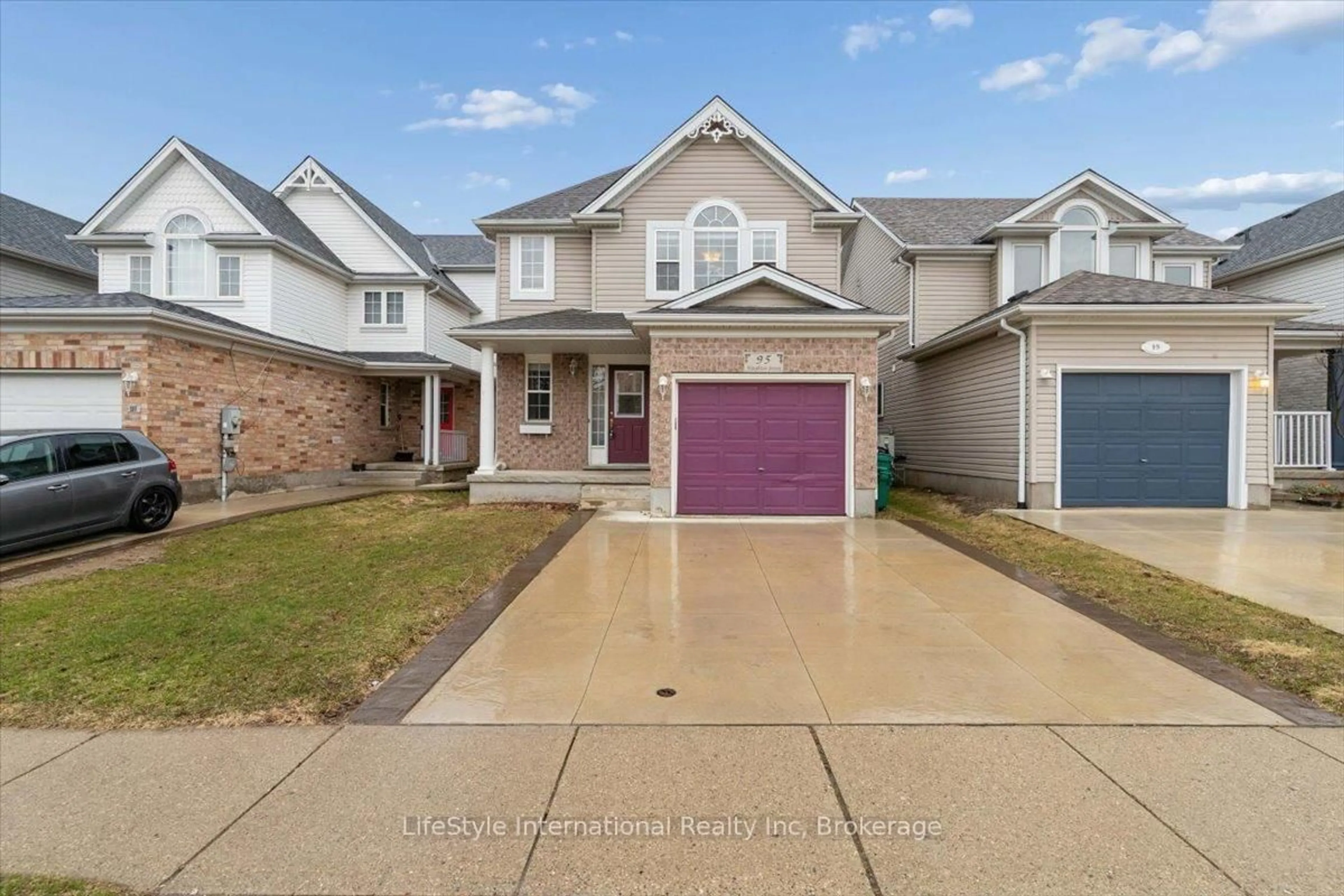 Home with vinyl exterior material, street for 95 Houghton St, Cambridge Ontario N3C 4L2