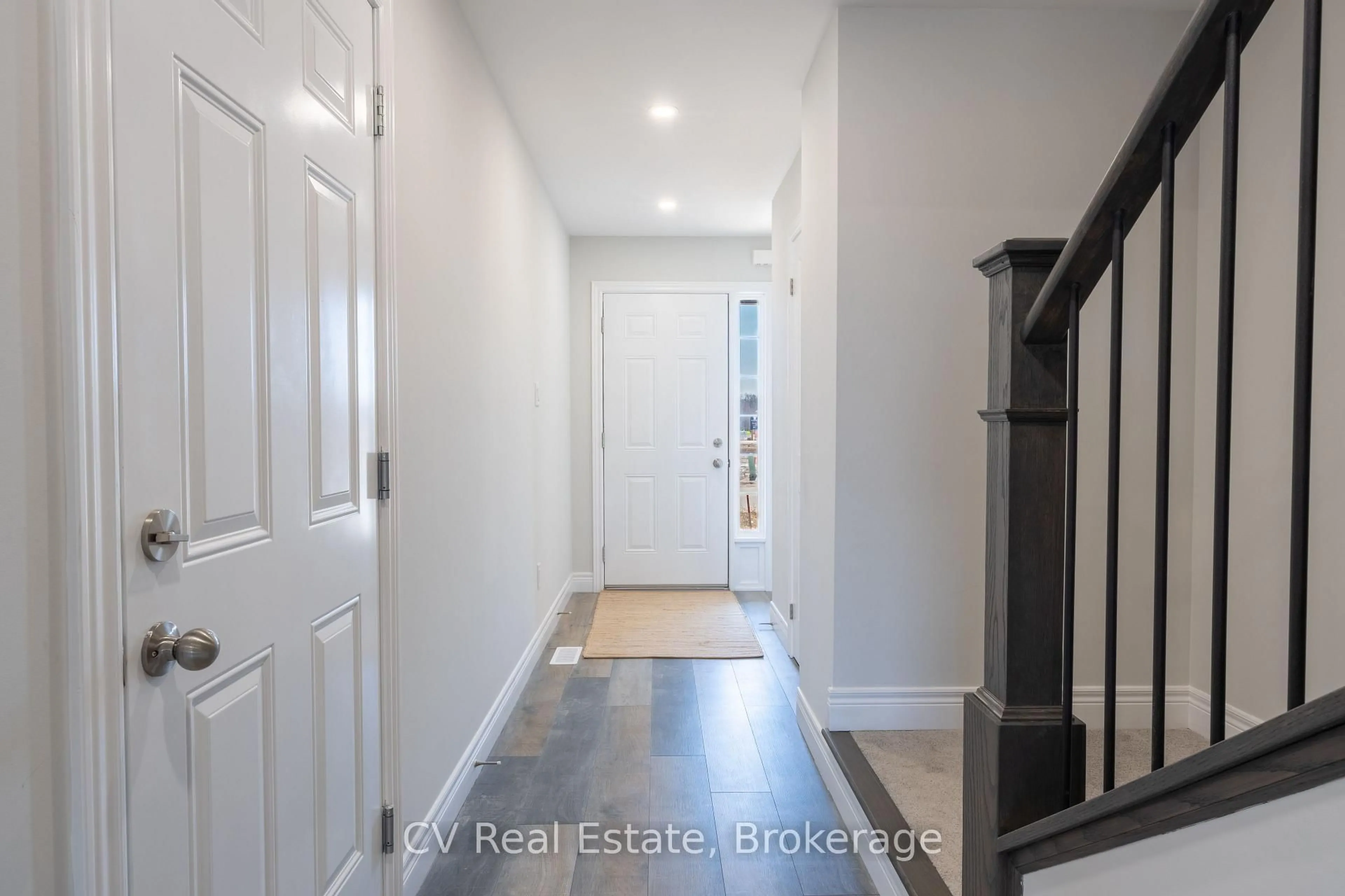 Indoor entryway for 209 Equality Dr, Meaford Ontario N4L 0B4