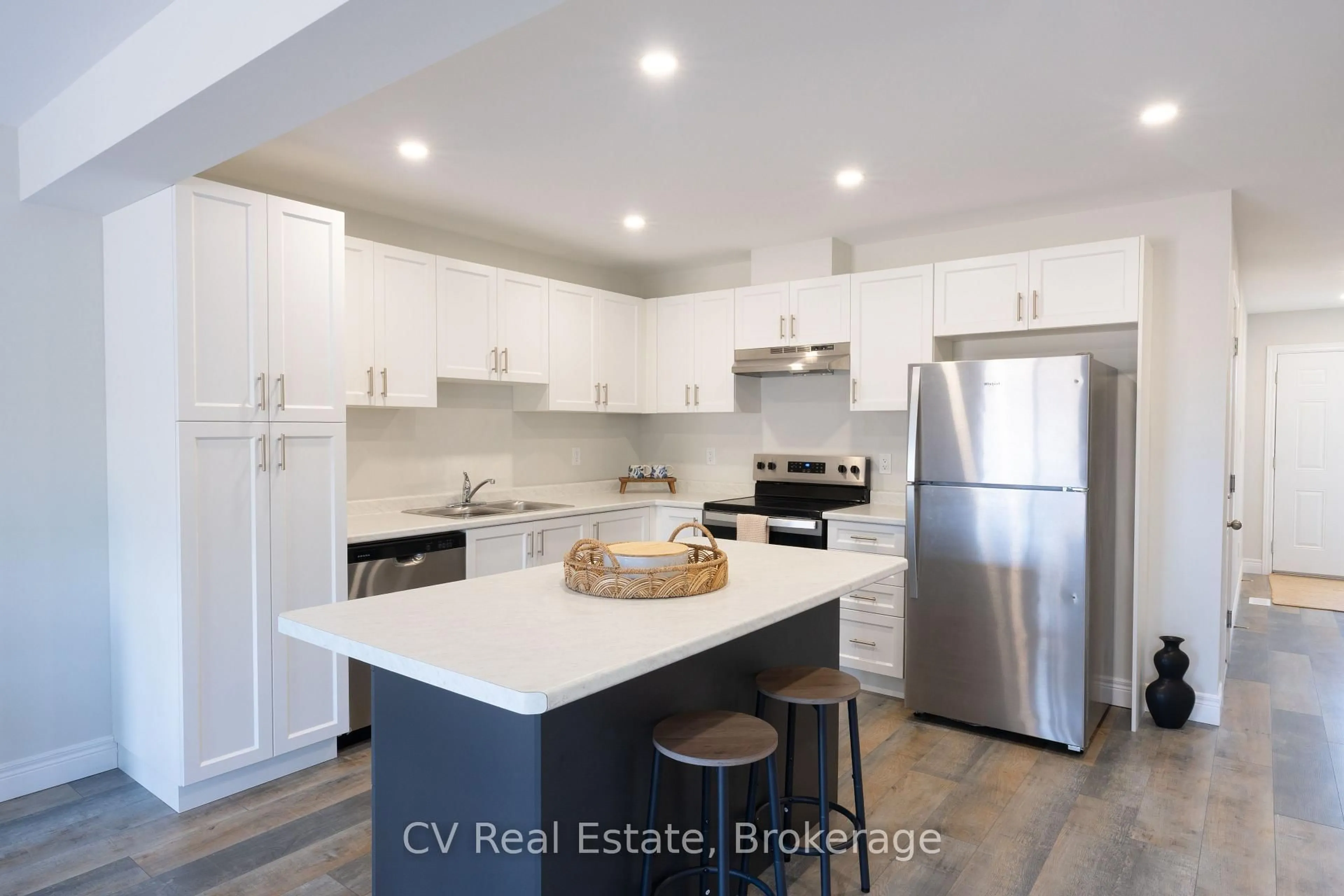 Open concept kitchen, unknown for 209 Equality Dr, Meaford Ontario N4L 0B4