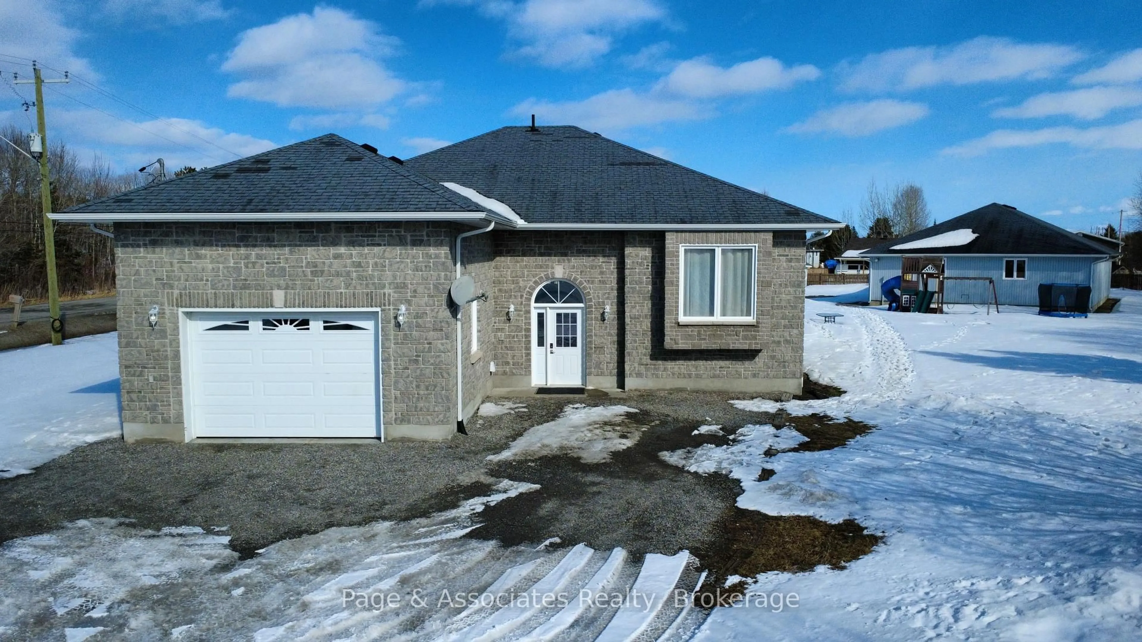 Unknown for 976 Levac Rd, West Nipissing Ontario P0H 1G0