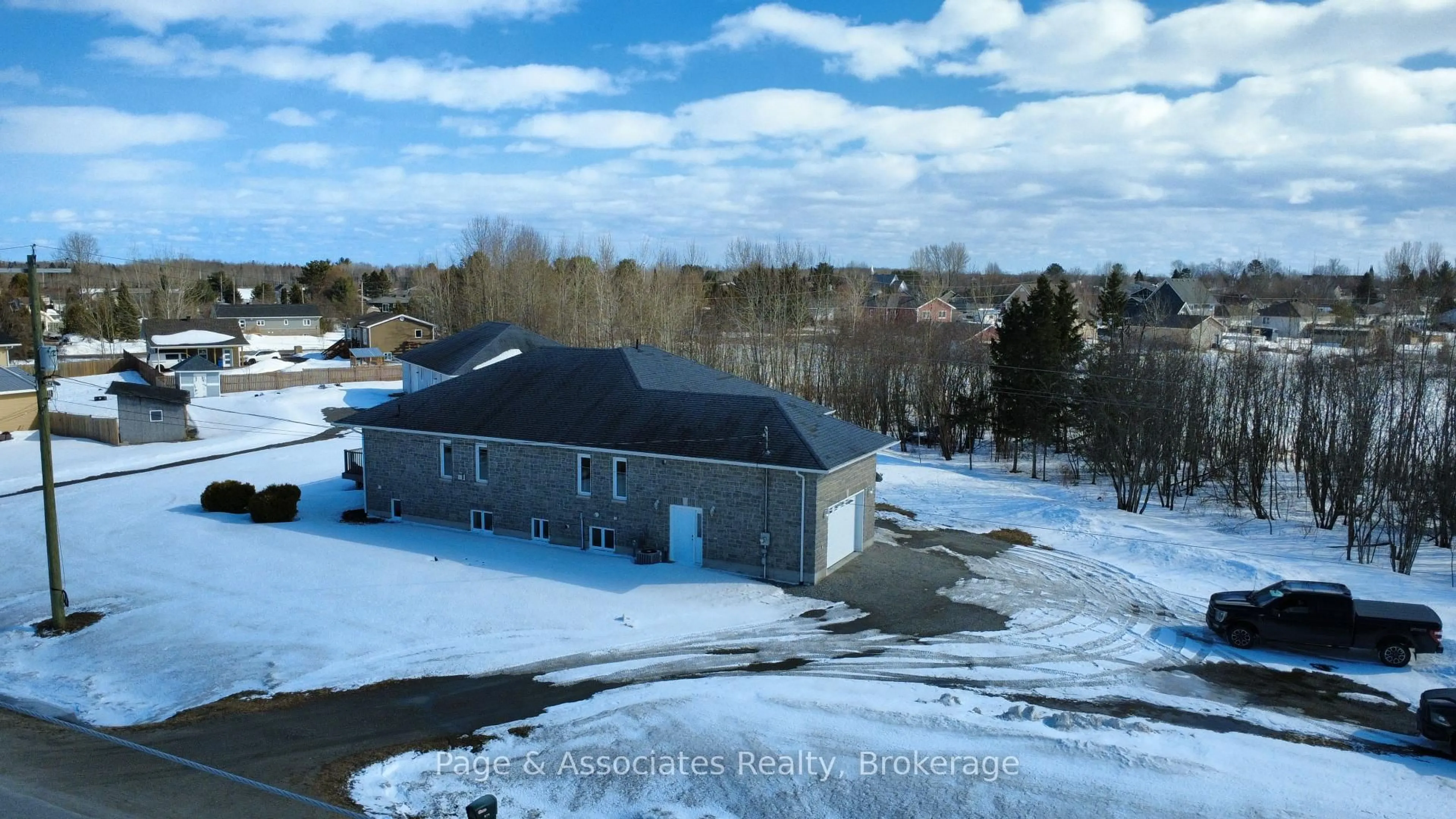 A pic from outside/outdoor area/front of a property/back of a property/a pic from drone, unknown for 976 Levac Rd, West Nipissing Ontario P0H 1G0