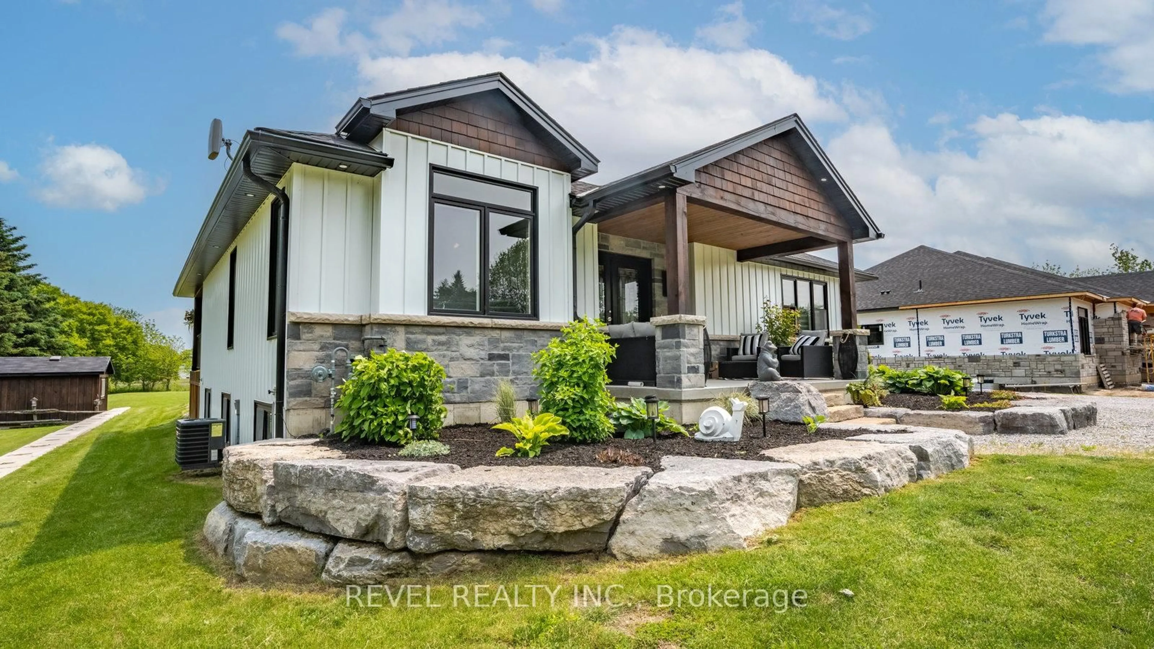 Home with brick exterior material, unknown for 6 Kings Lane, Brant Ontario N0E 1R0