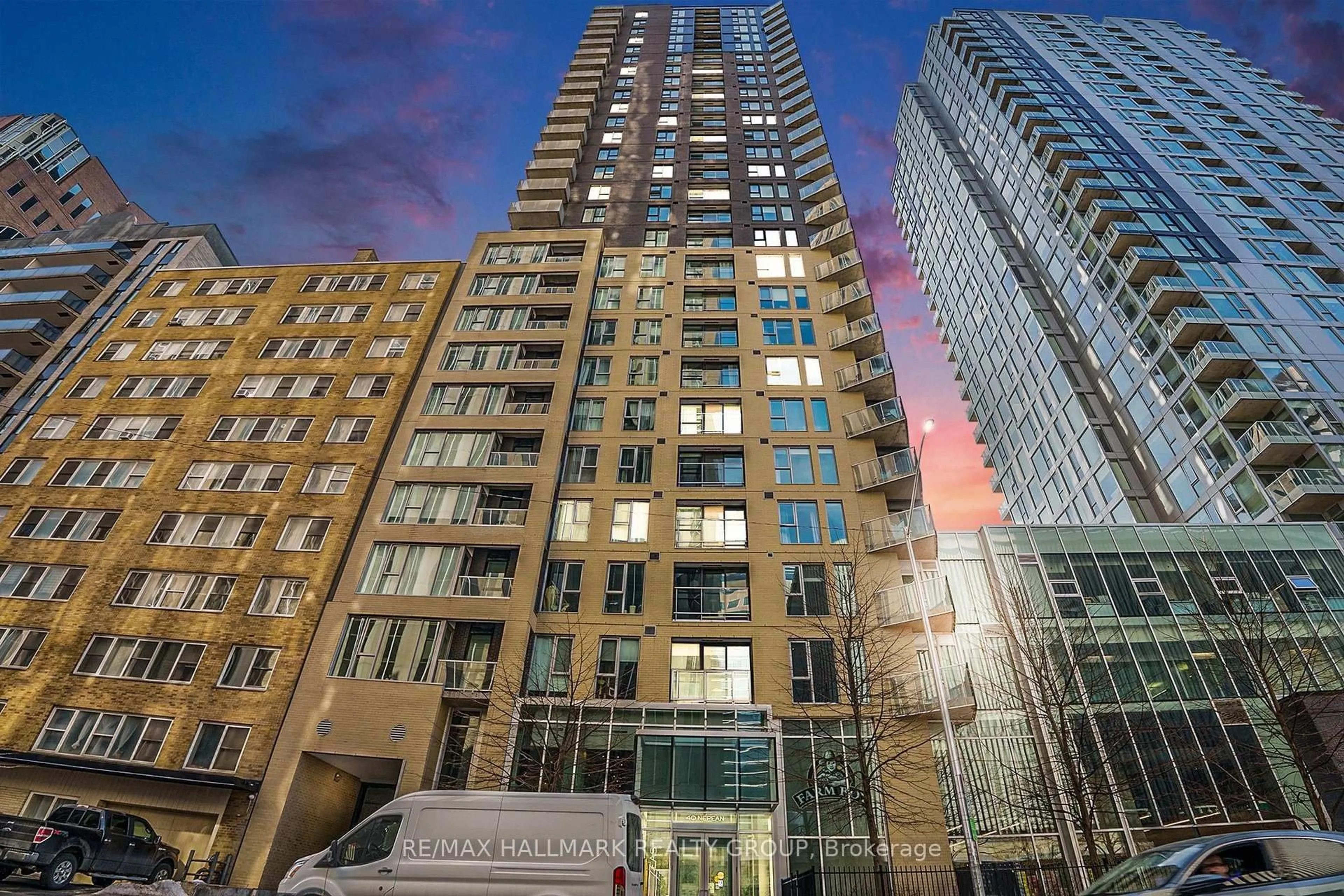 Unknown for 40 Nepean St #1502, Ottawa Ontario K2P 0X5