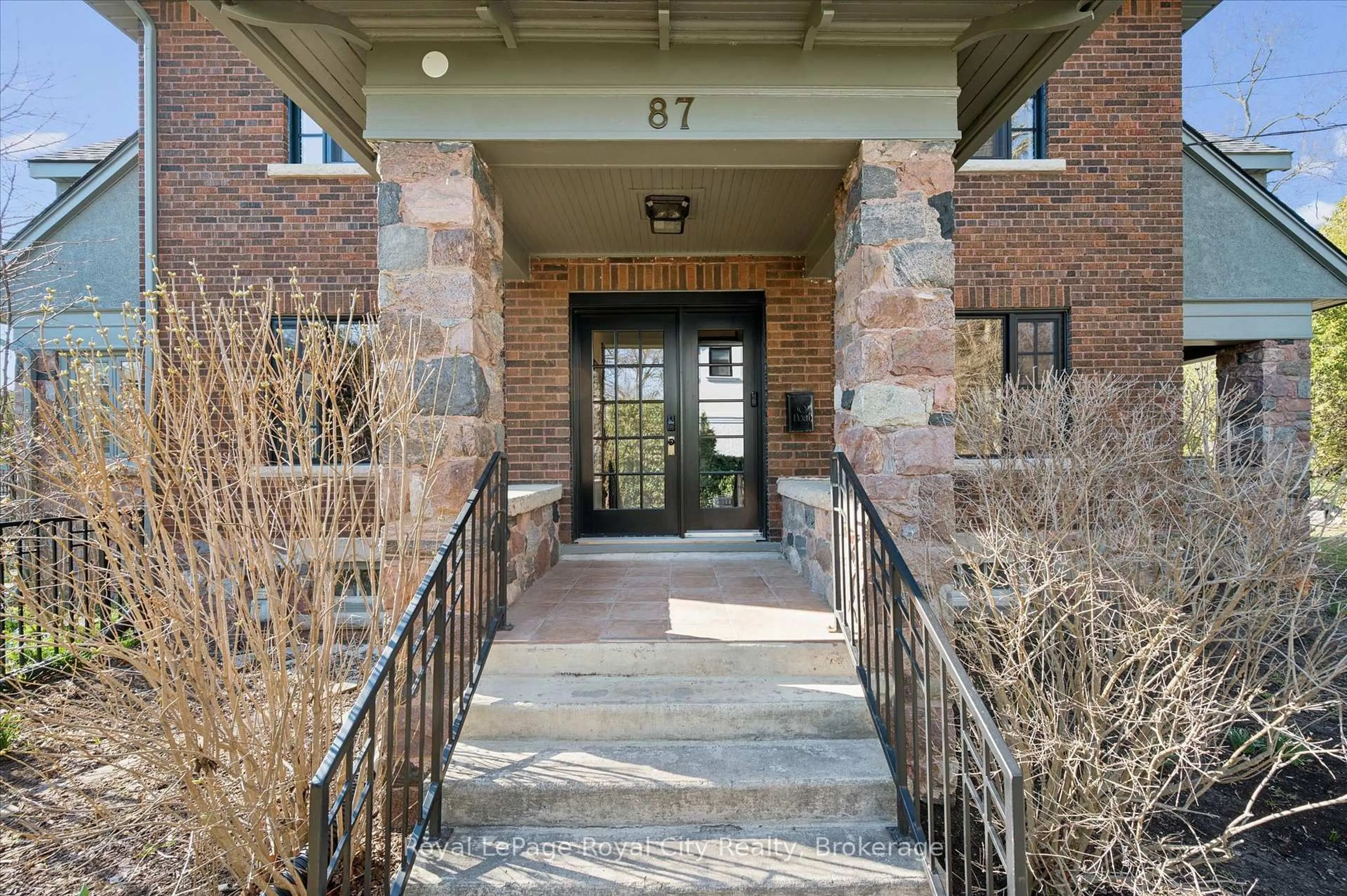 Unknown for 87 University Ave, Guelph Ontario N1G 1P1