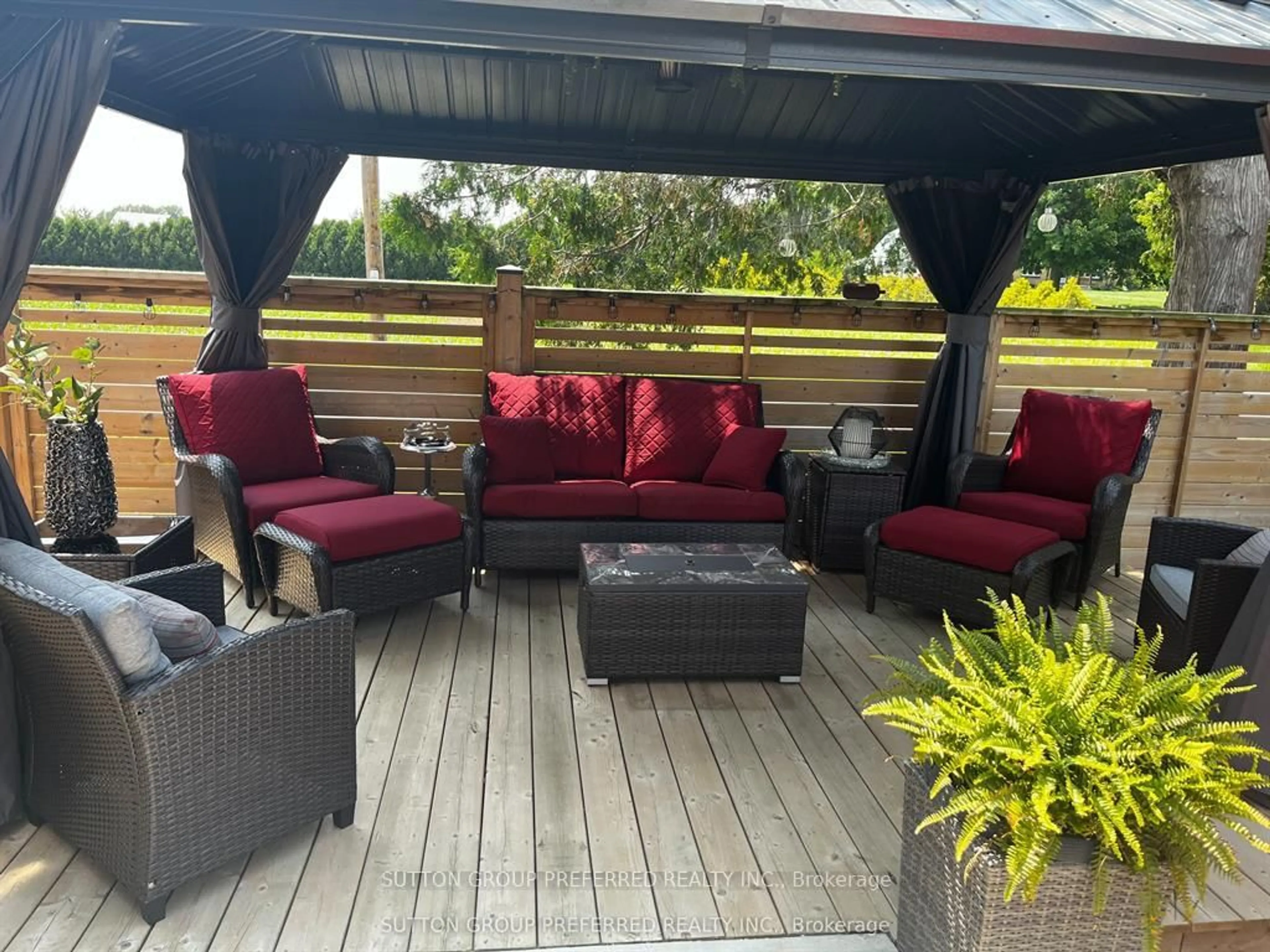 Patio, water/lake/river/ocean view for 21 Armstrong St, Strathroy-Caradoc Ontario N0L 1V0