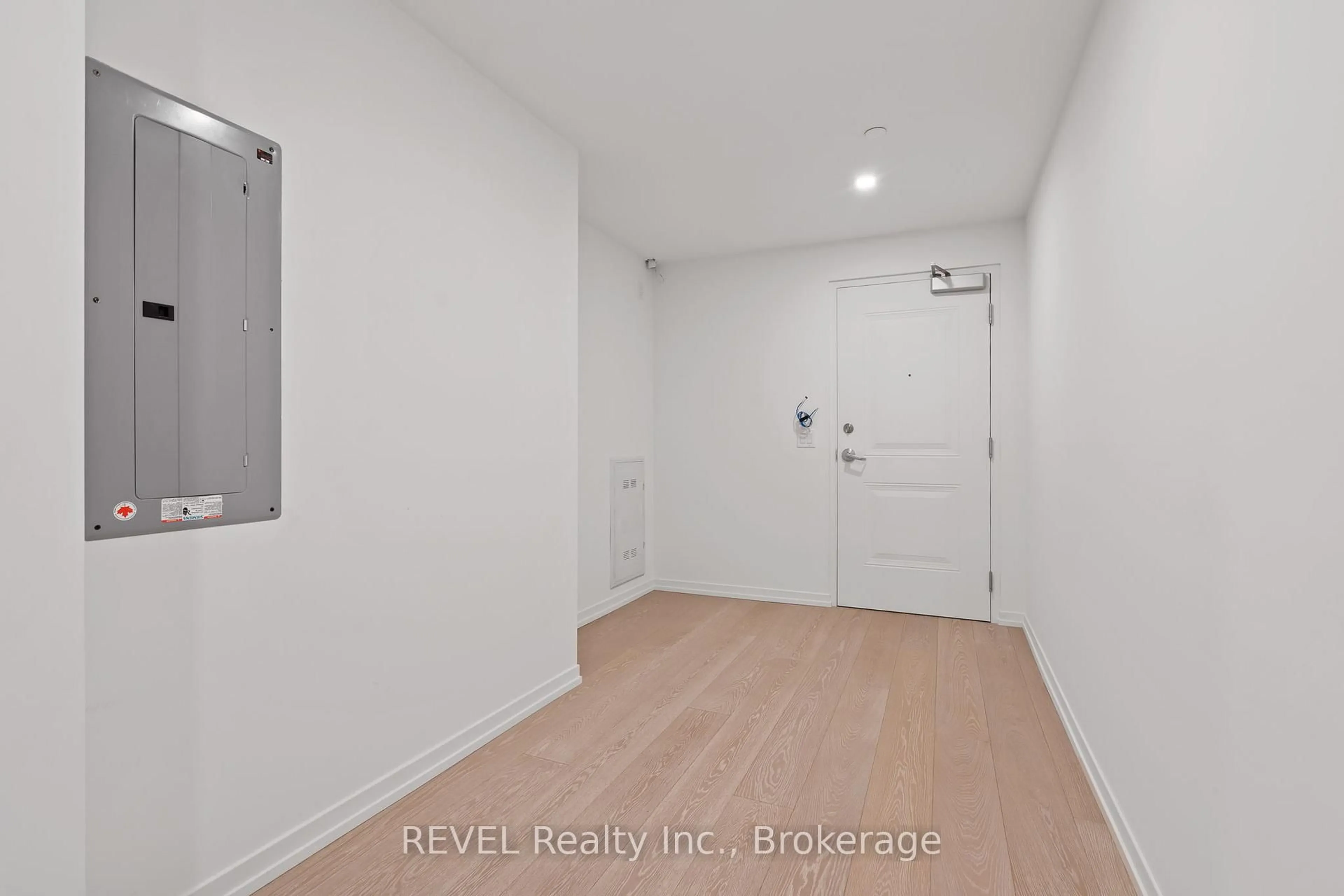 Unknown for 10 Dalhousie Ave #402, St. Catharines Ontario L2N 4W4