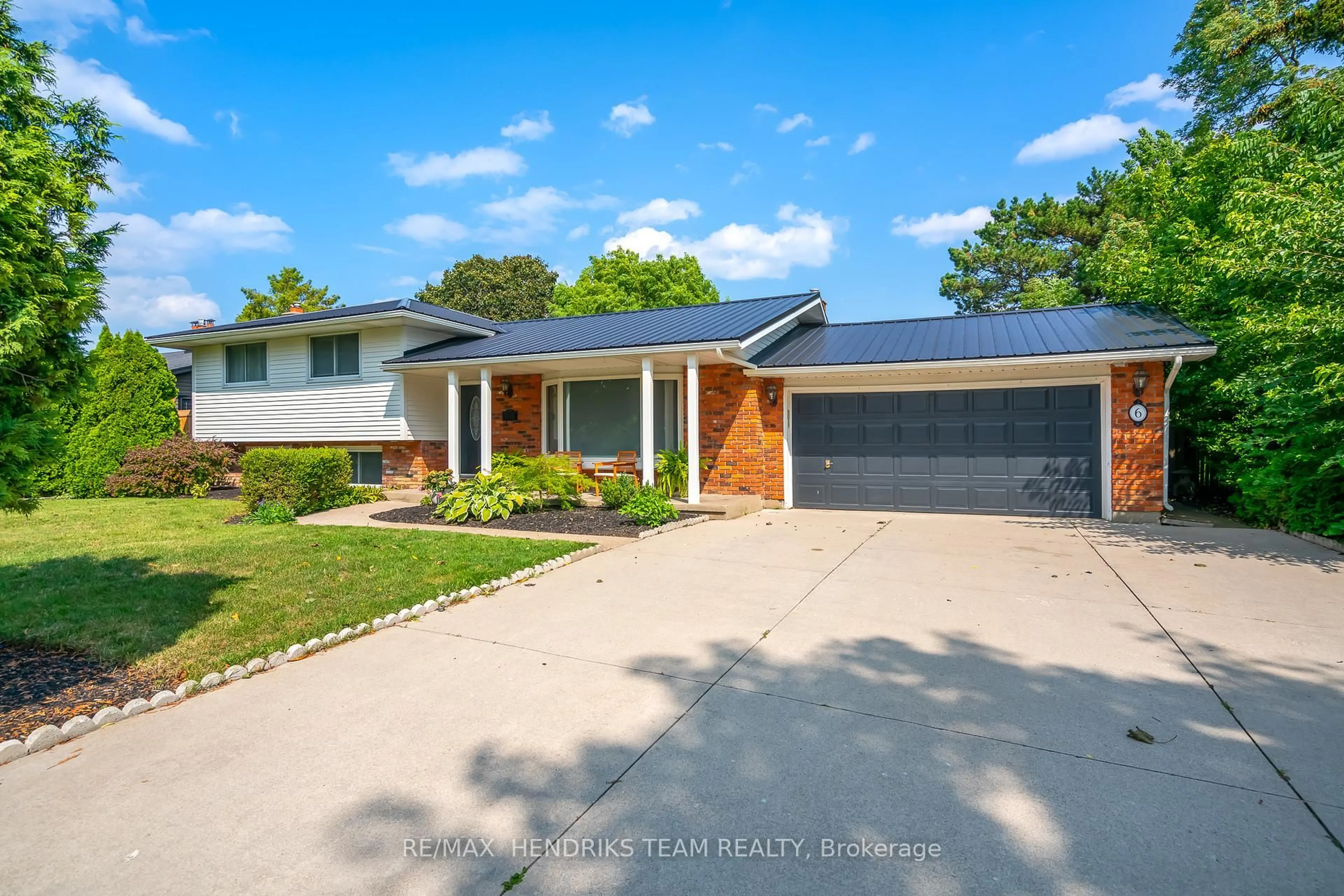 Home with brick exterior material, street for 6 Garrison Village Dr, Niagara-on-the-Lake Ontario L0S 1J0