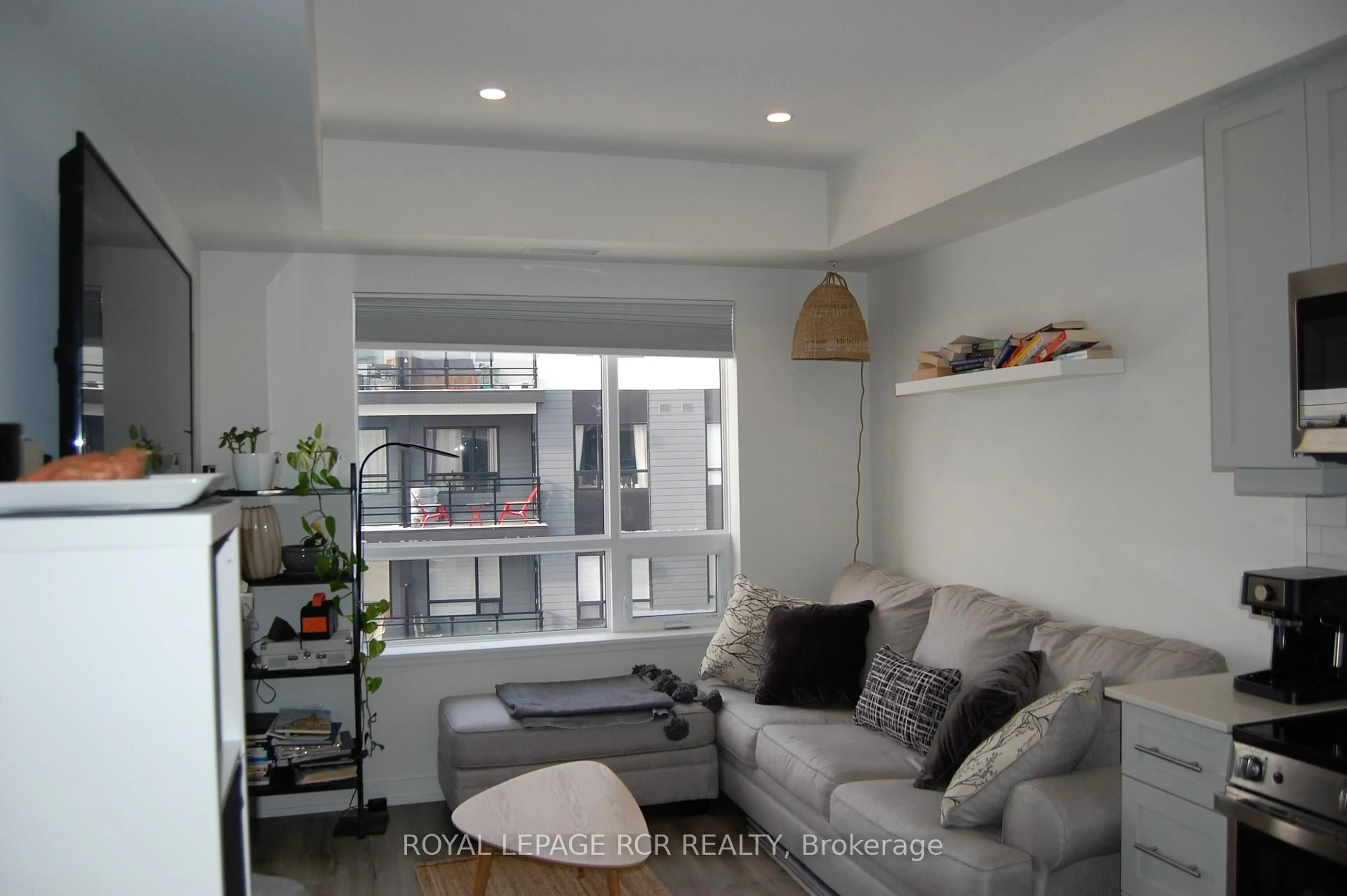 Living room with furniture, unknown for 247 Northfield Dr #505, Waterloo Ontario N2K 0H1