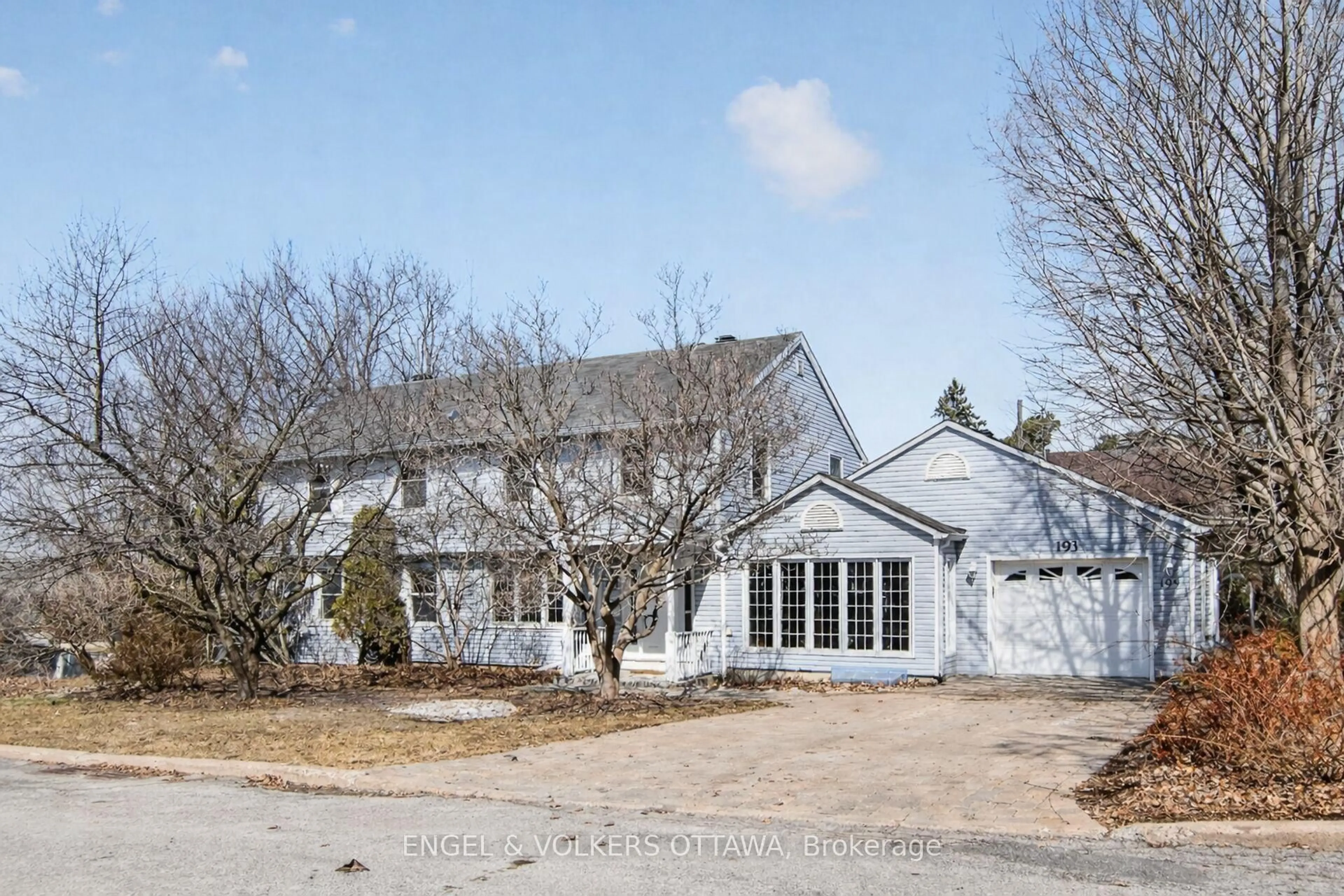 Unknown for 193 Cunningham Ave, Ottawa Ontario K1H 6A7