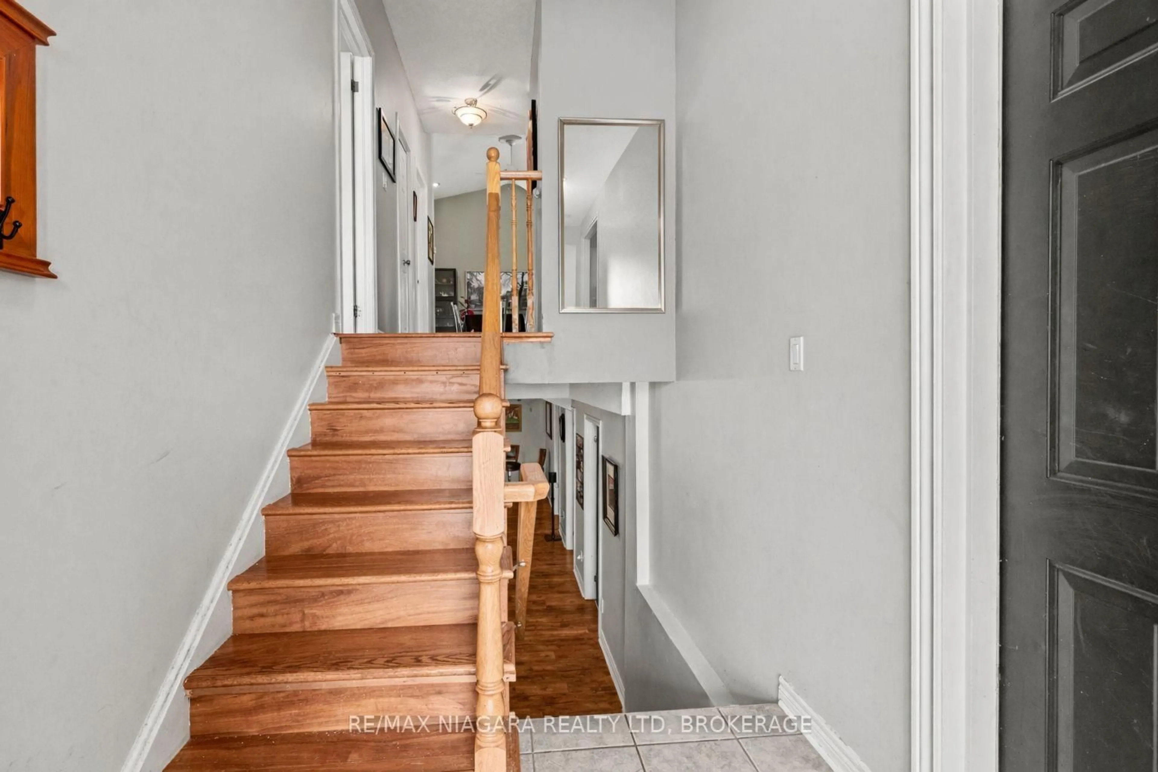 Unknown for 7852 Charnwood Ave, Niagara Falls Ontario L2H 3E2