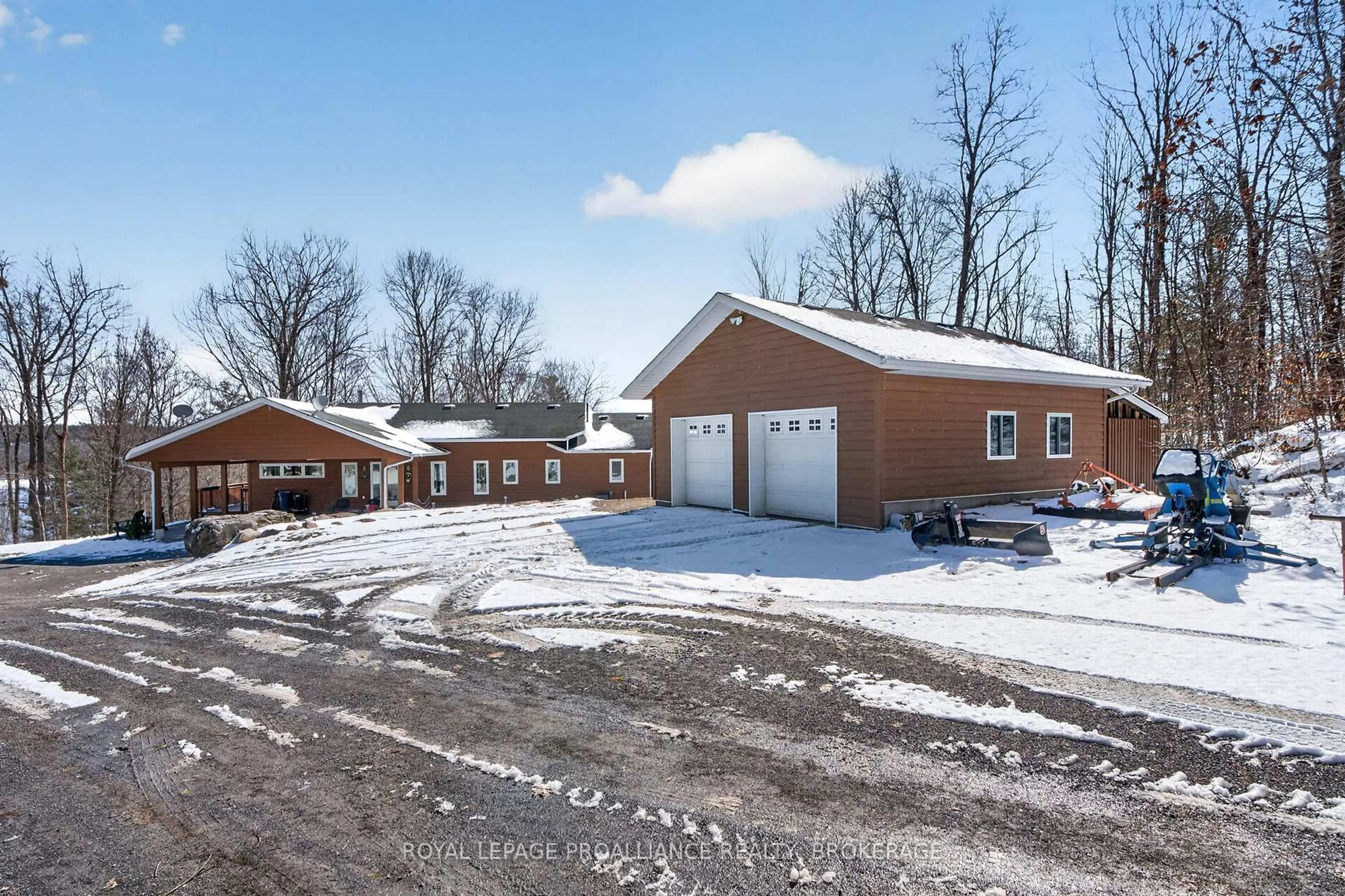 A pic from outside/outdoor area/front of a property/back of a property/a pic from drone, street for 606 Whites Point Rd, Rideau Lakes Ontario K0G 1E0