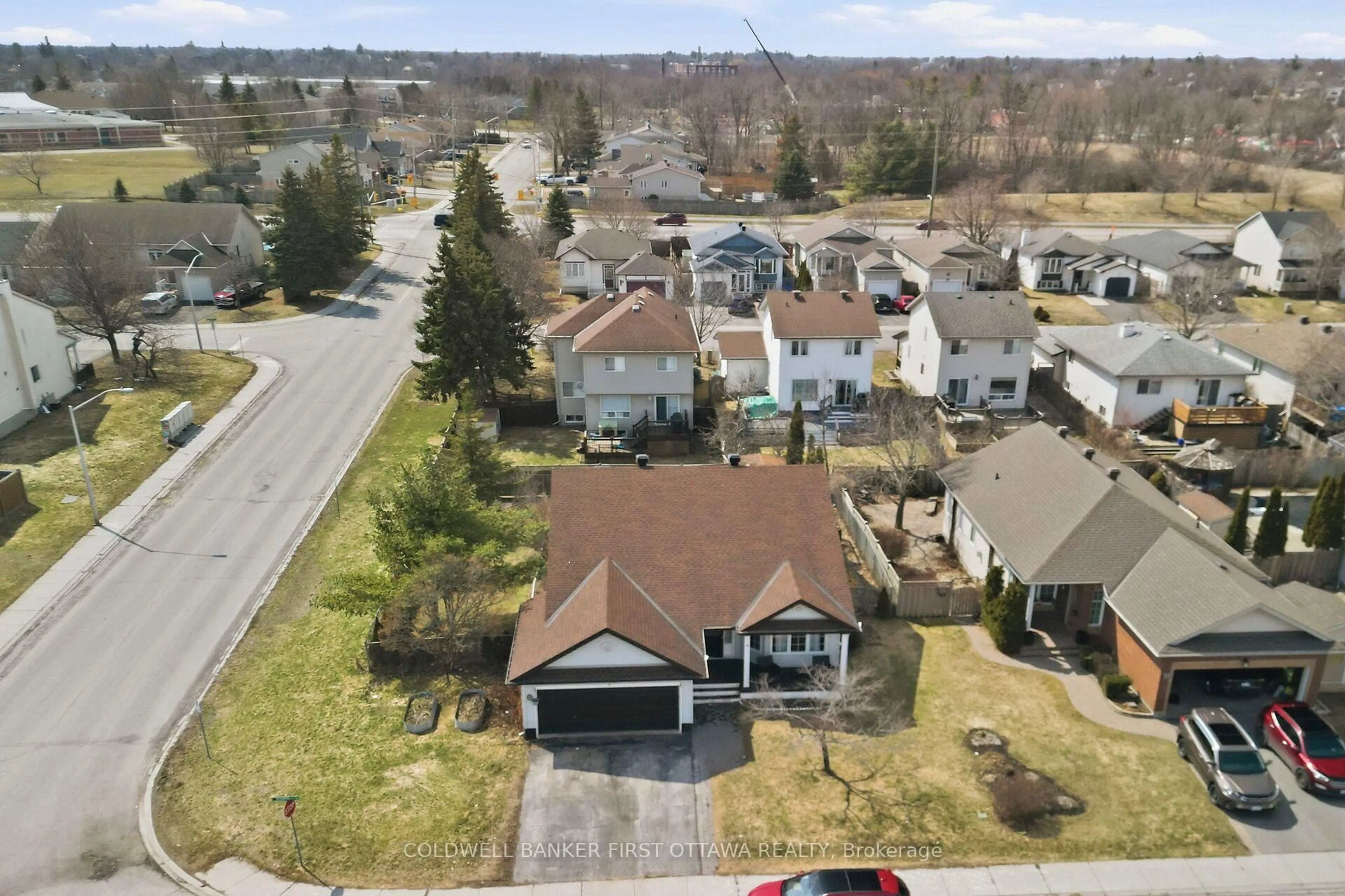 A pic from outside/outdoor area/front of a property/back of a property/a pic from drone, street for 4 Mcdiarmid Lane, Carleton Place Ontario K7C 4S1