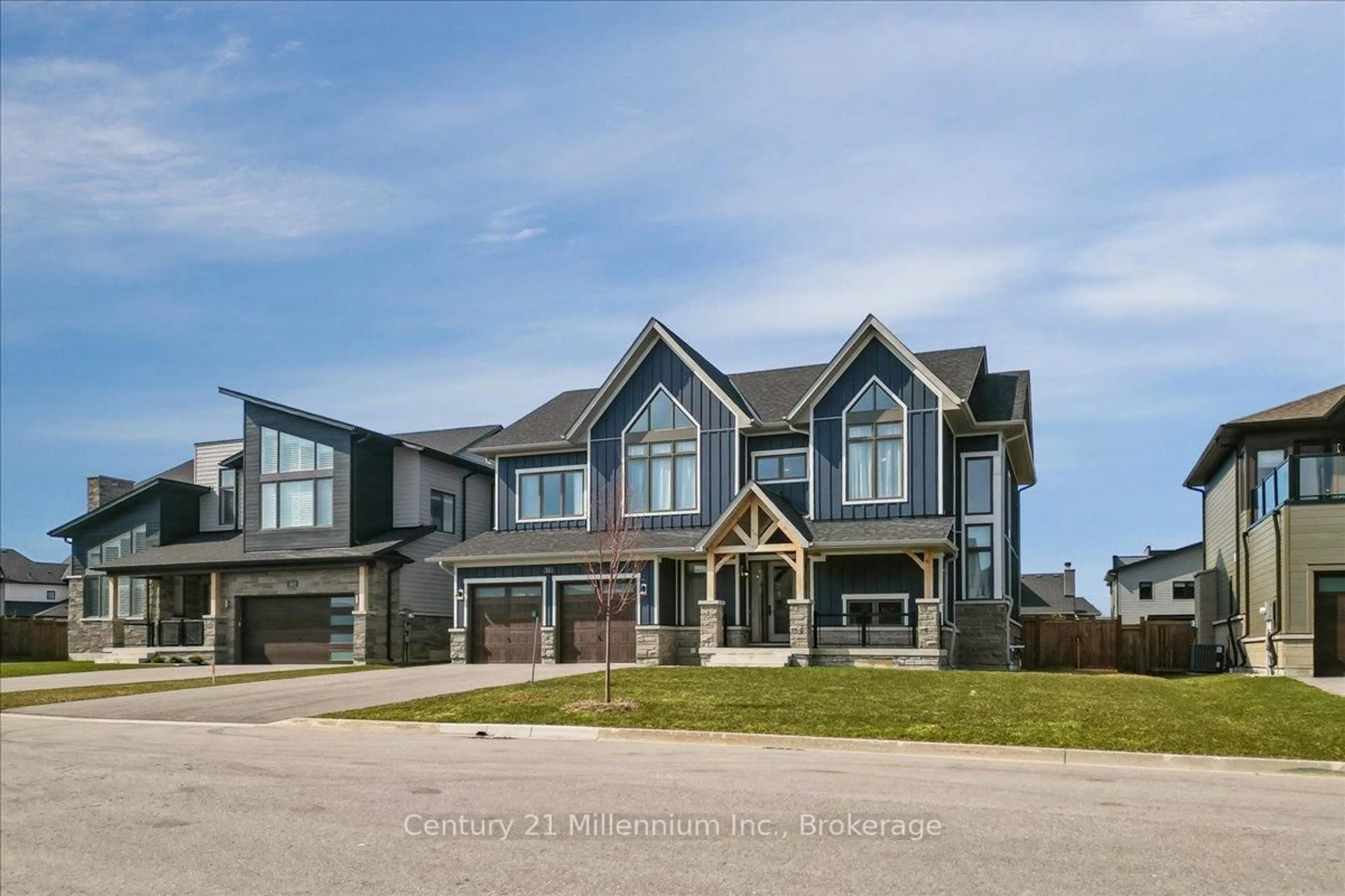 Home with brick exterior material, unknown for 161 Springside Cres, Blue Mountains Ontario L9Y 5L3