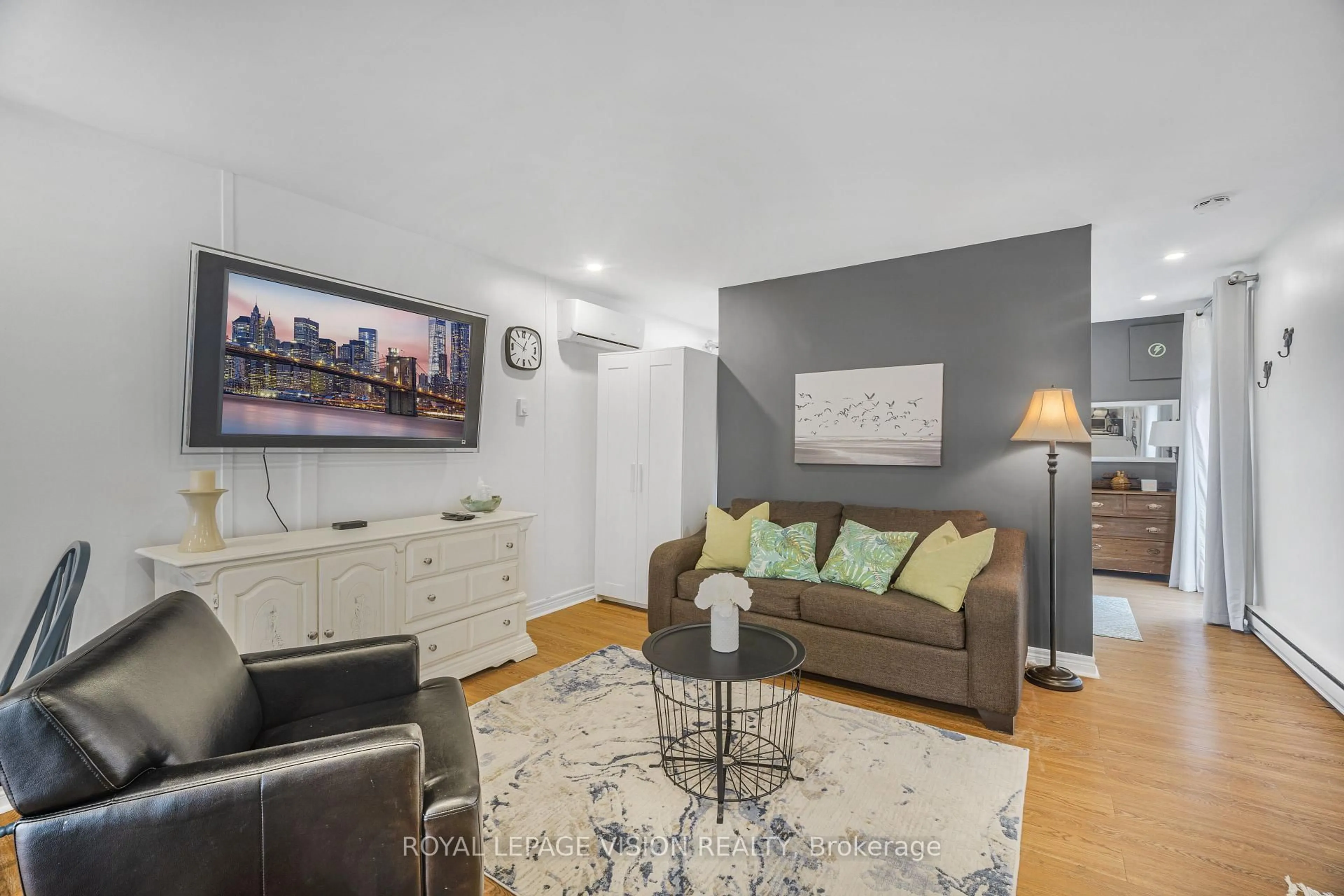 Living room with furniture, unknown for 46 John St, Norfolk Ontario N0A 1N7