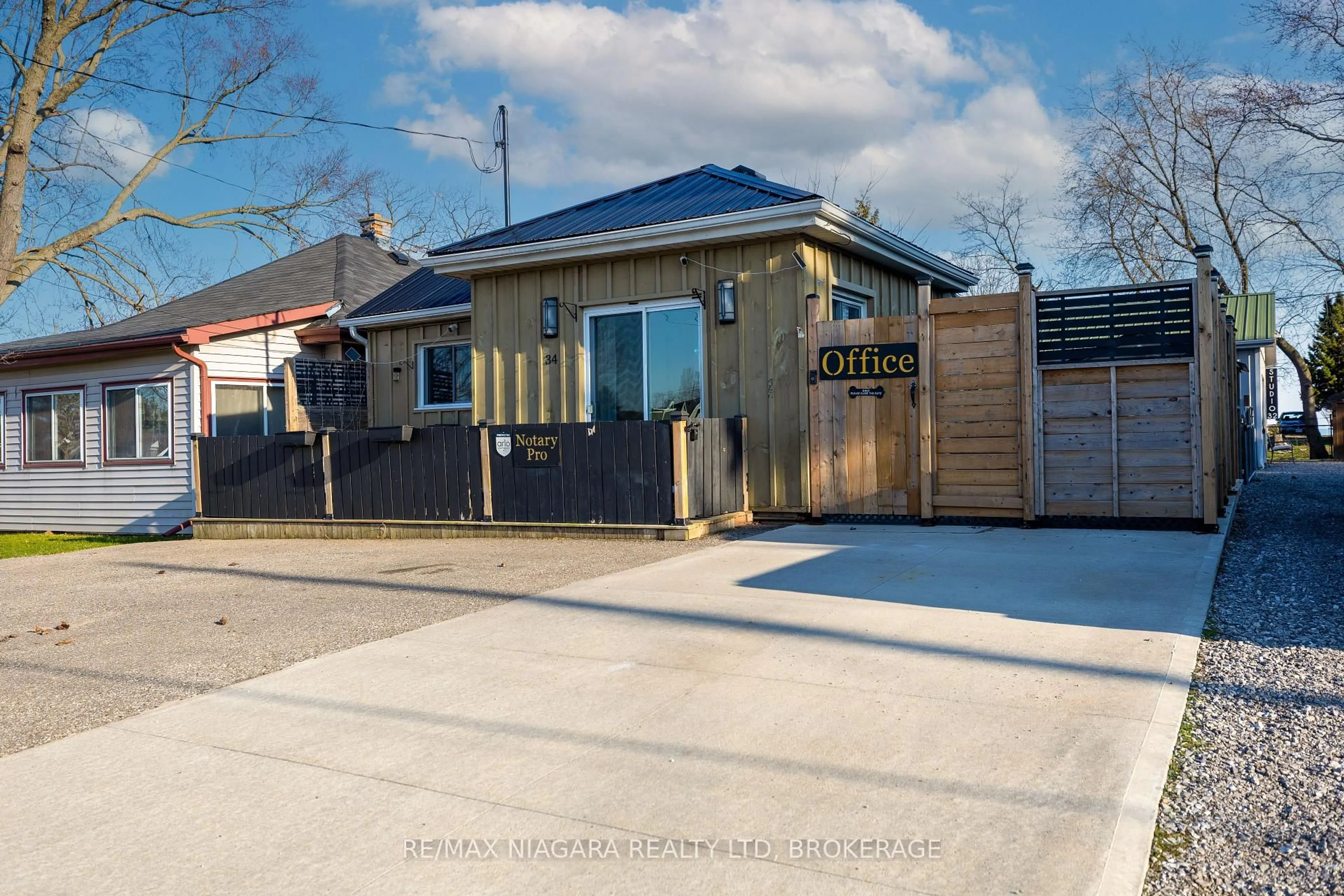 A pic from outside/outdoor area/front of a property/back of a property/a pic from drone, street for 34 Pansy Ave, Norfolk Ontario N0A 1W7