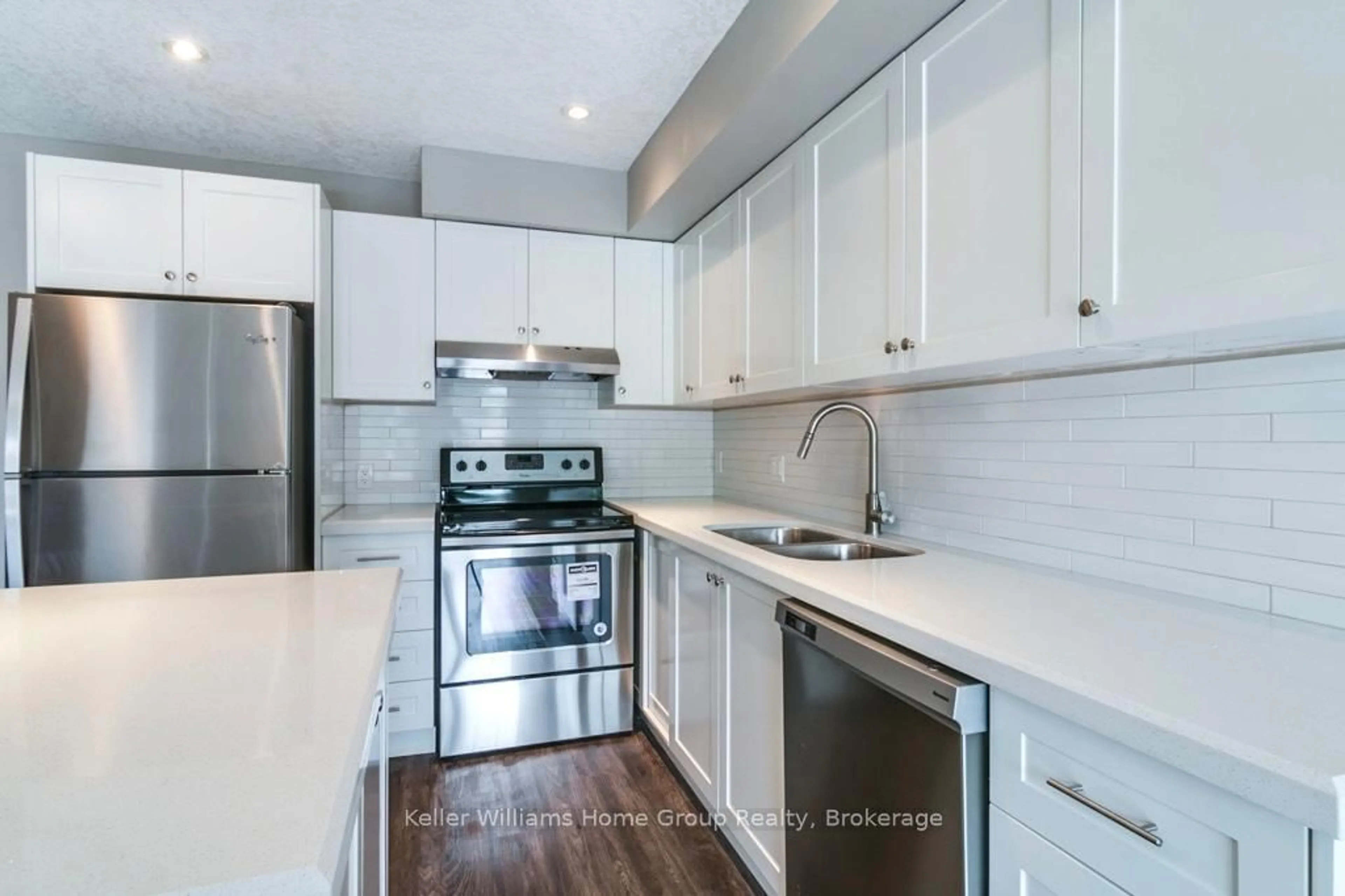 Standard kitchen, unknown for 75 Kehl St #15, Kitchener Ontario N2M 3V1