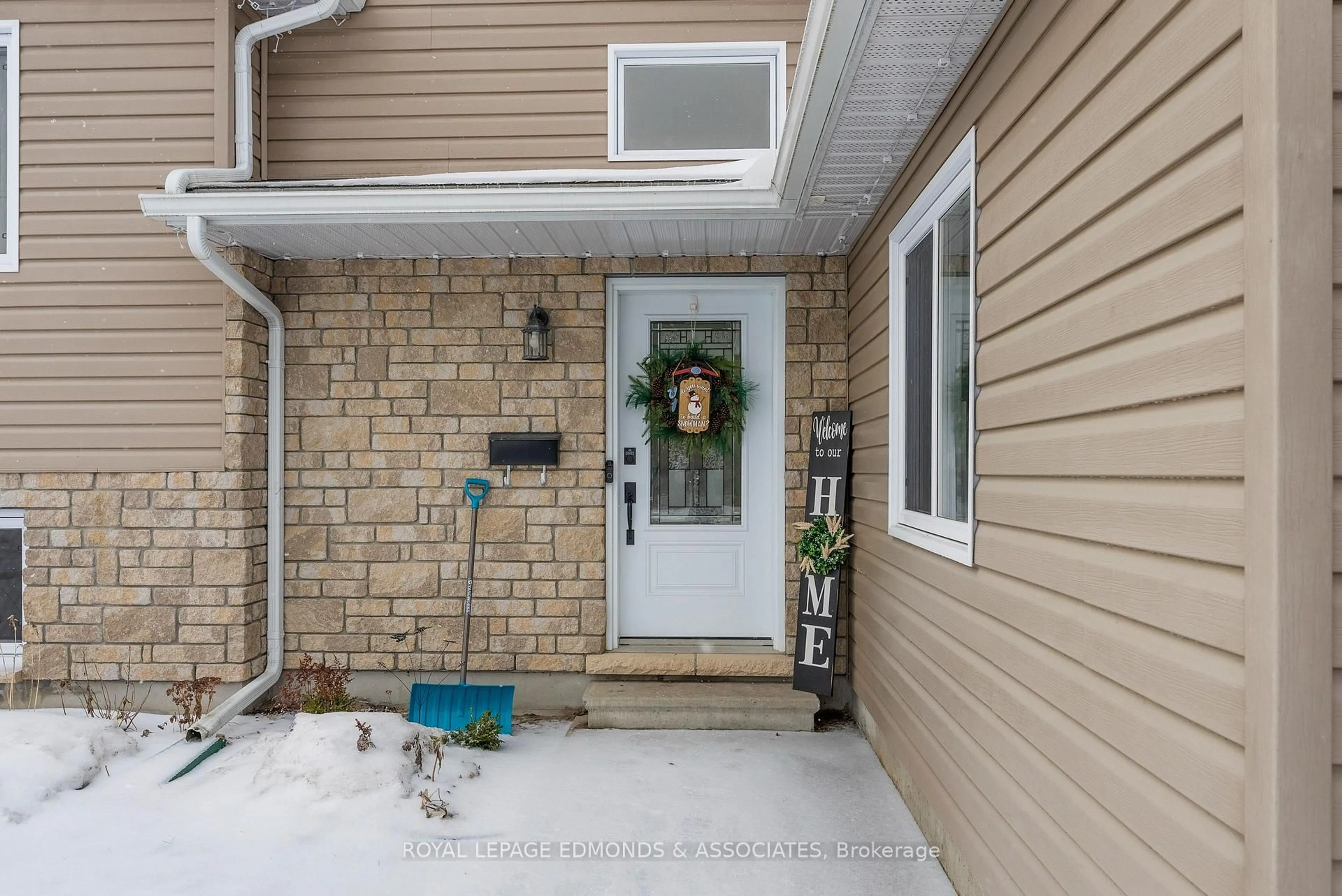 Unknown for 12 Wilbert St, Petawawa Ontario K8H 2C6