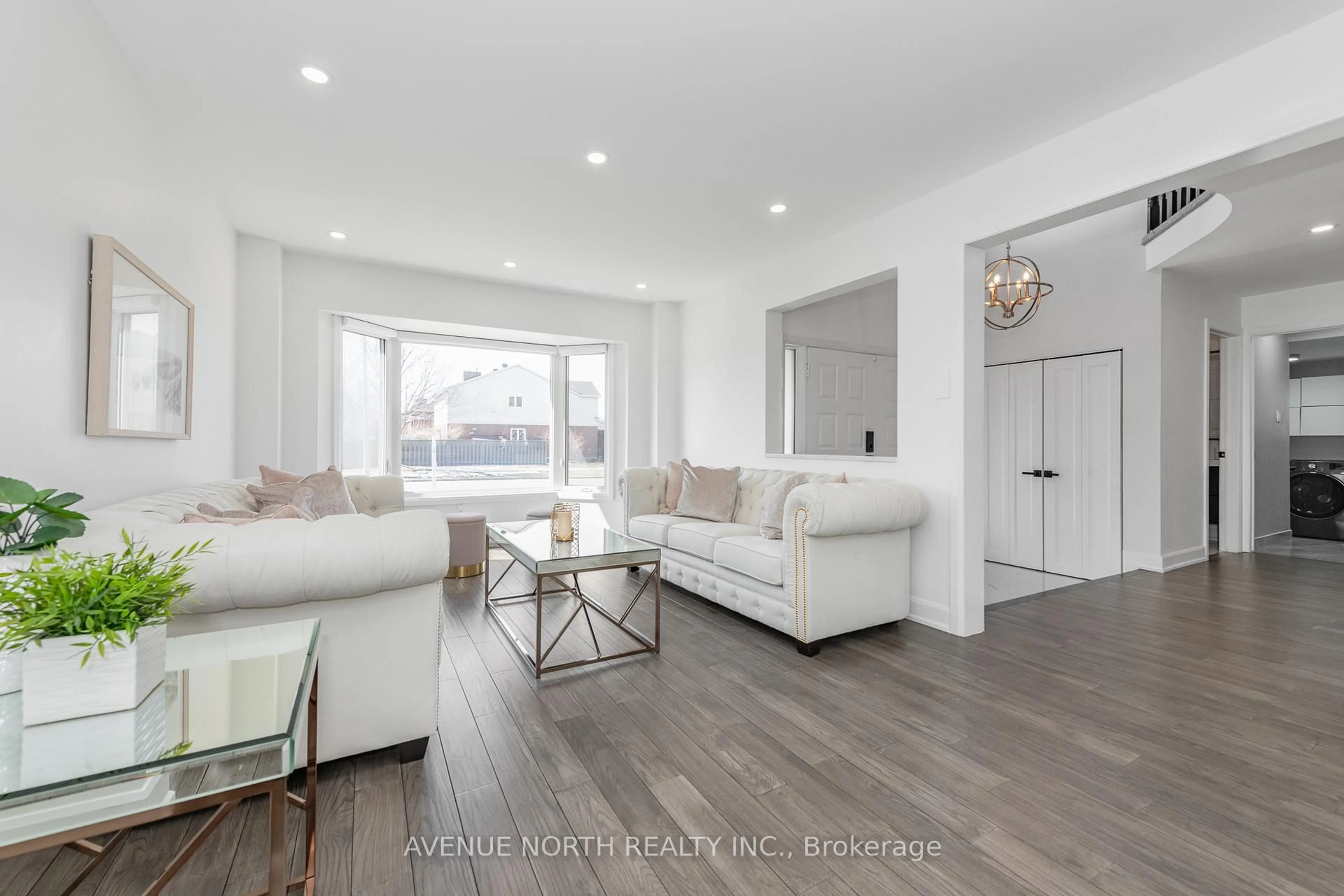 Living room with furniture, unknown for 3 Esson St, Ottawa Ontario K1G 4R8