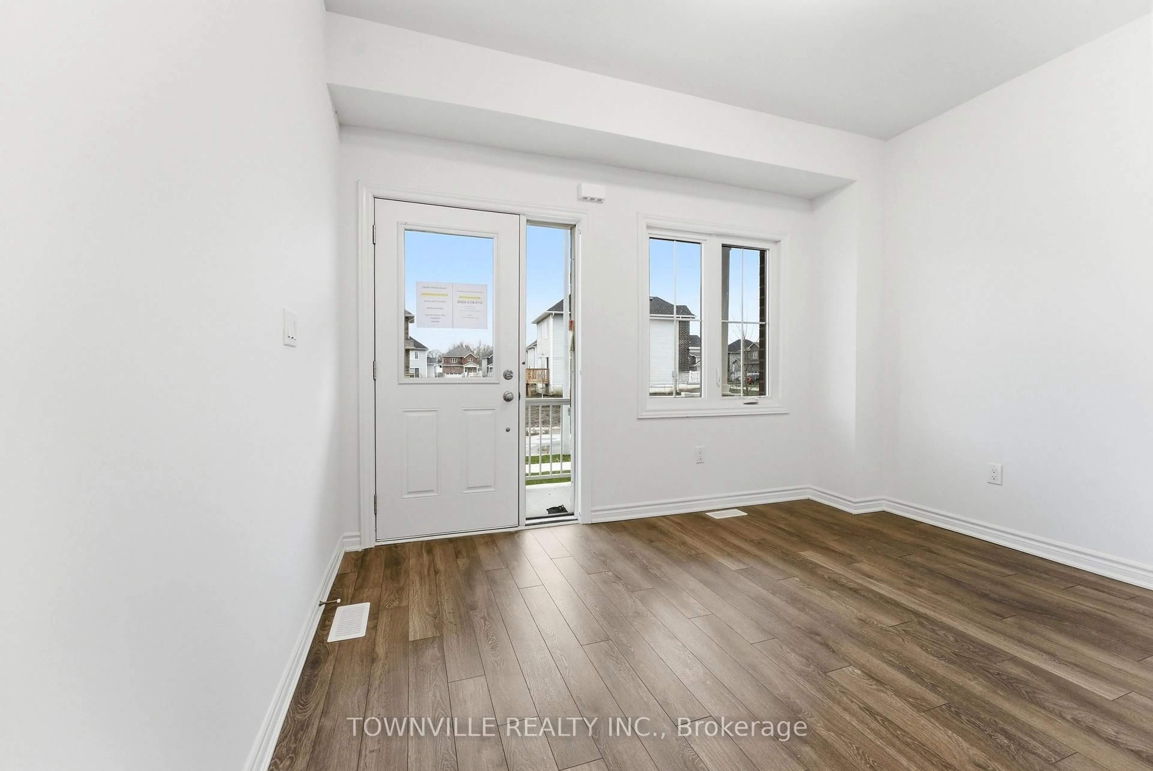 Indoor entryway for 57 Bradden Cres, Belleville Ontario K8N 0T7