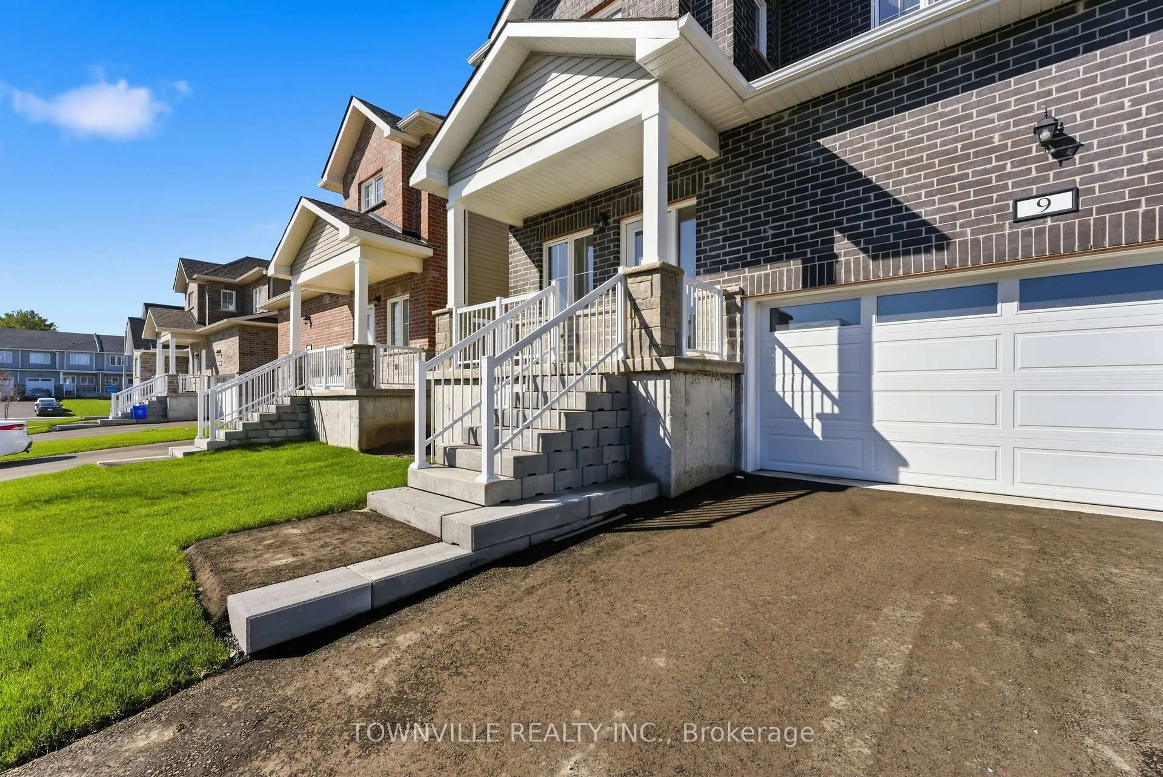 Unknown for 9 Bradden Cres, Belleville Ontario K8N 0T8