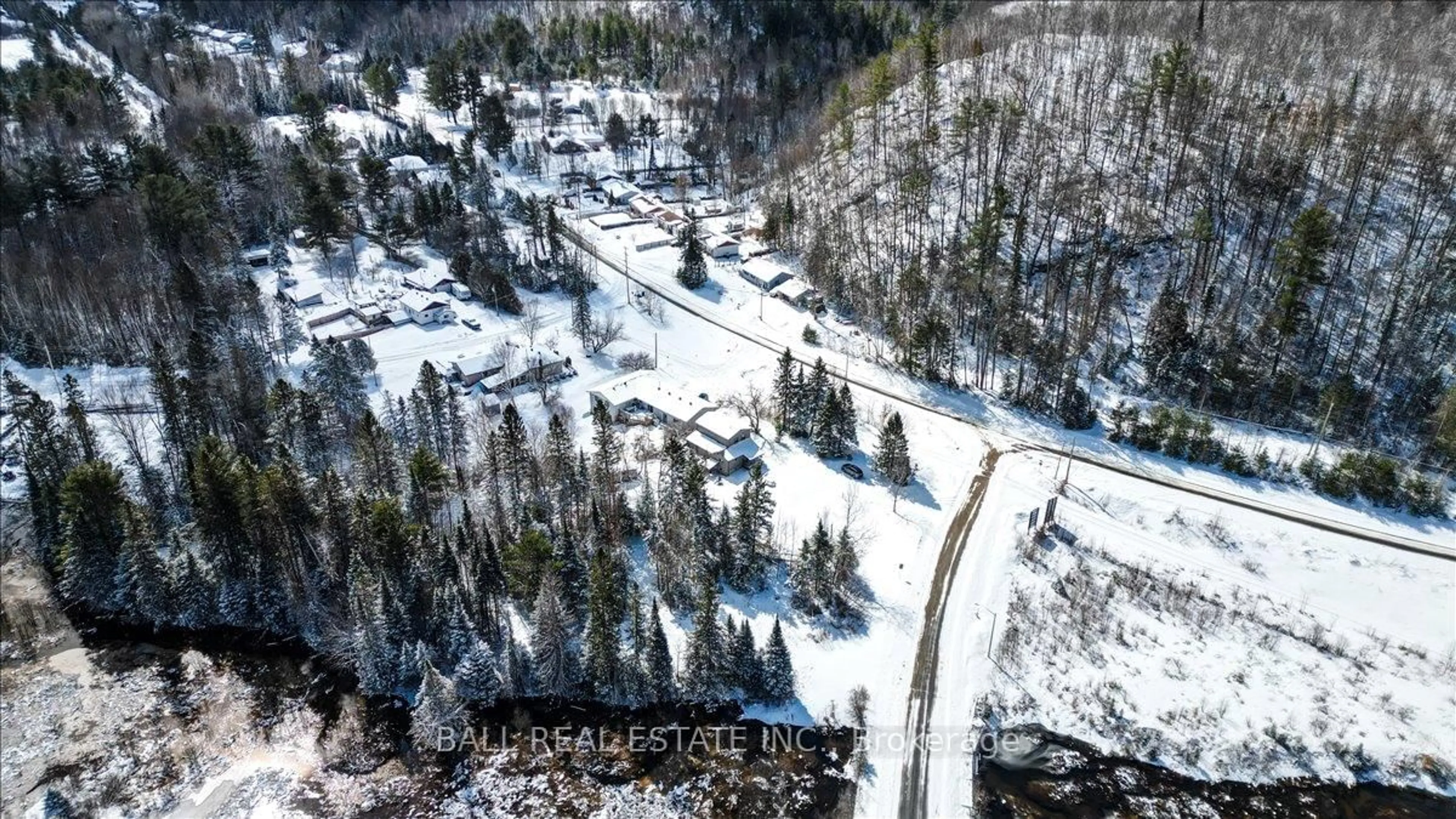 A pic from outside/outdoor area/front of a property/back of a property/a pic from drone, street for 4 Nicklaus Dr, Bancroft Ontario K0L 1C0