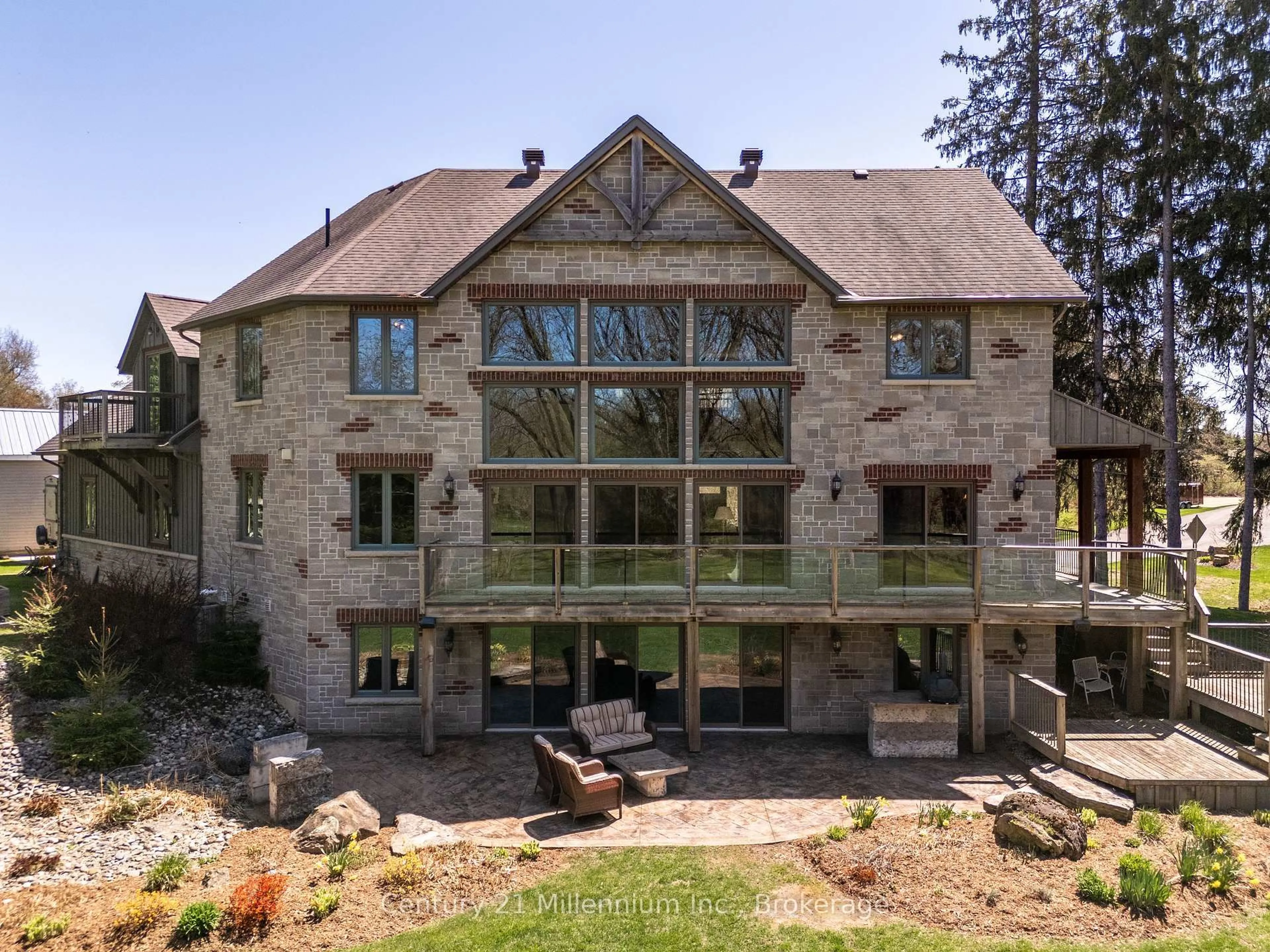 Home with brick exterior material, building for 142 Mill St, Arran-Elderslie Ontario N0H 2N0