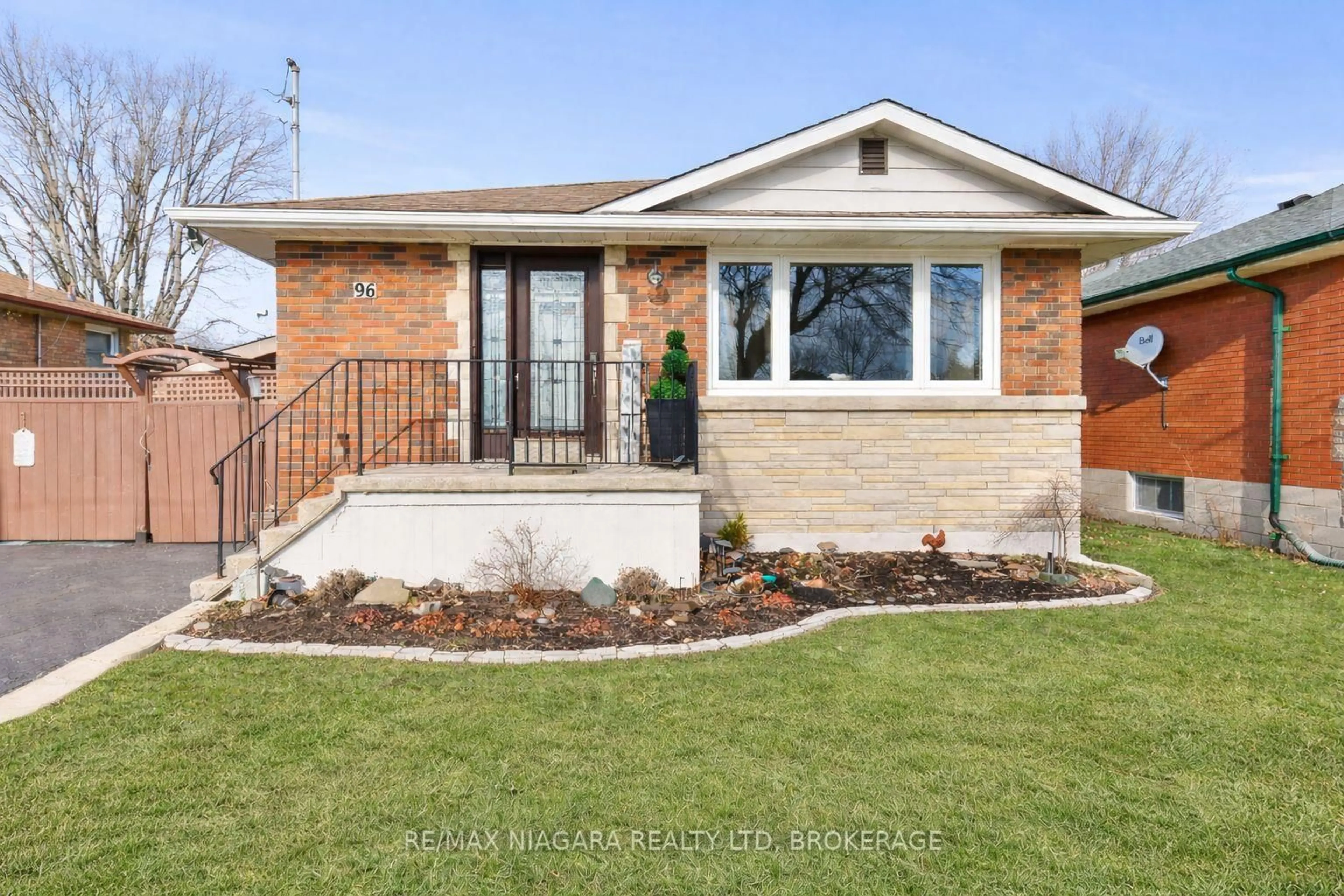 Home with brick exterior material, street for 96 Terrace Dr, Hamilton Ontario L9A 2Y6