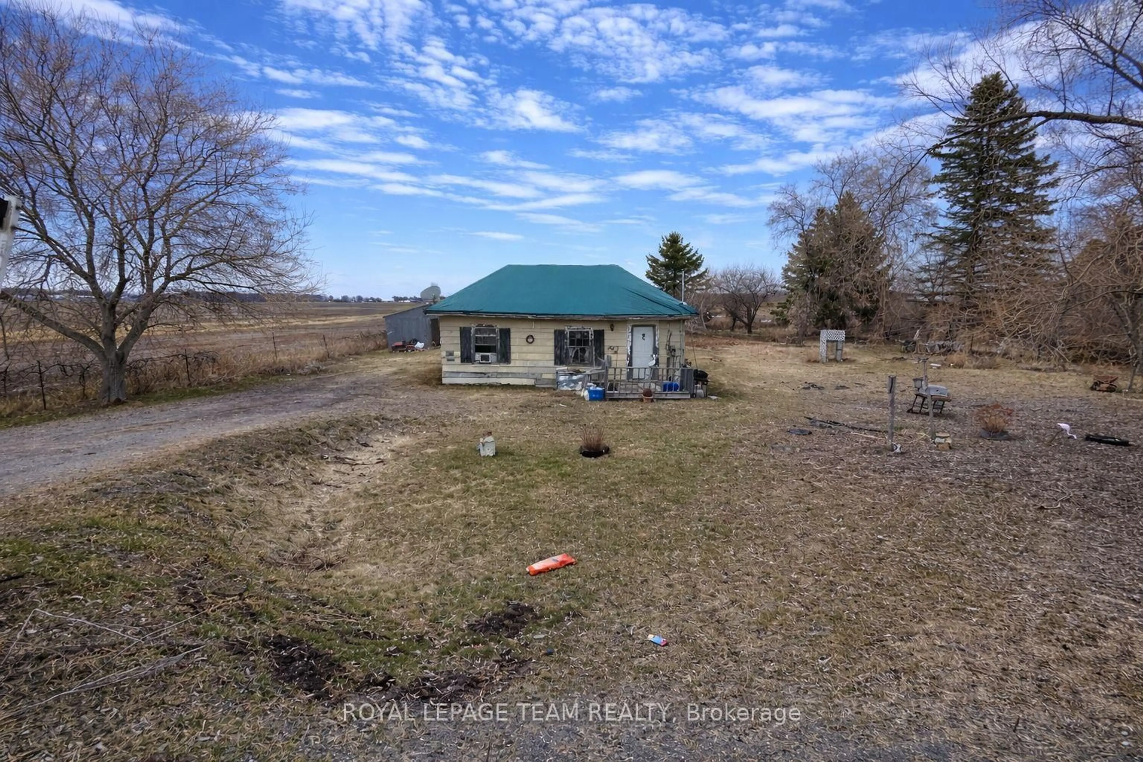 A pic from outside/outdoor area/front of a property/back of a property/a pic from drone, building for 2191 County Road 1 Rd, North Dundas Ontario K0E 1S0