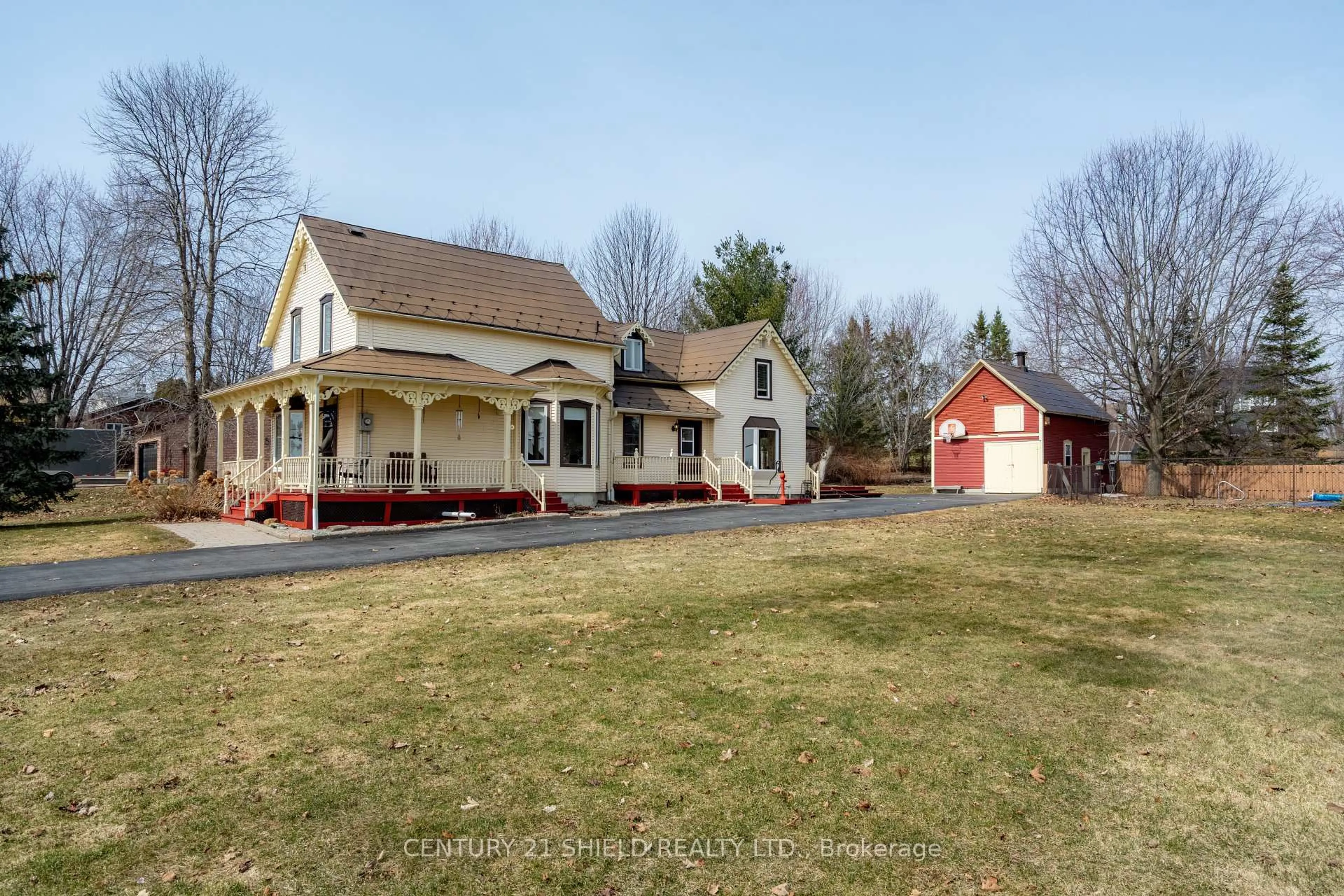 A pic from outside/outdoor area/front of a property/back of a property/a pic from drone, street for 19143 County Rd 2, South Glengarry Ontario K6H 5R5
