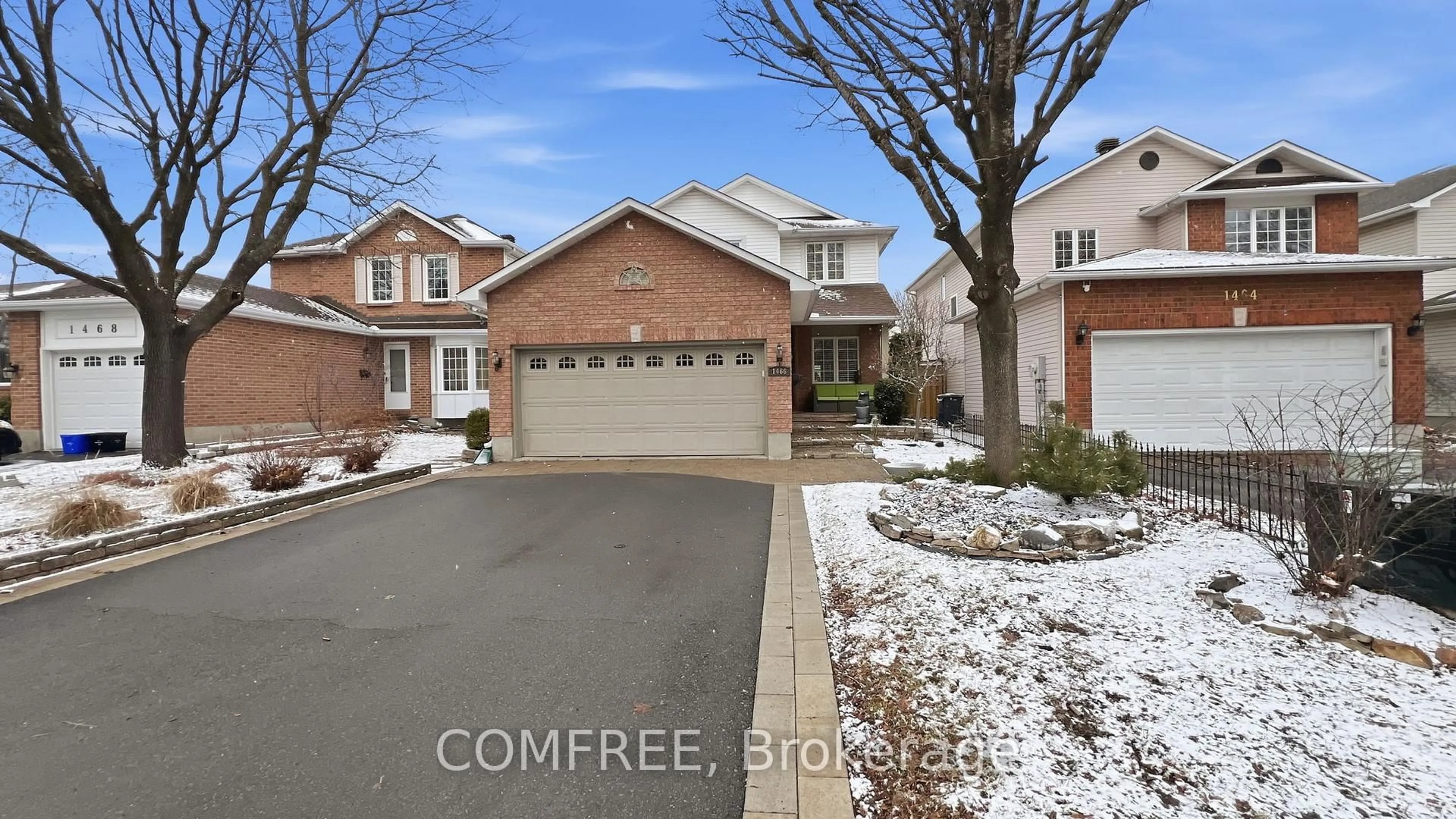 Home with brick exterior material, street for 1466 Shawinigan St, Ottawa Ontario K4A 2M8