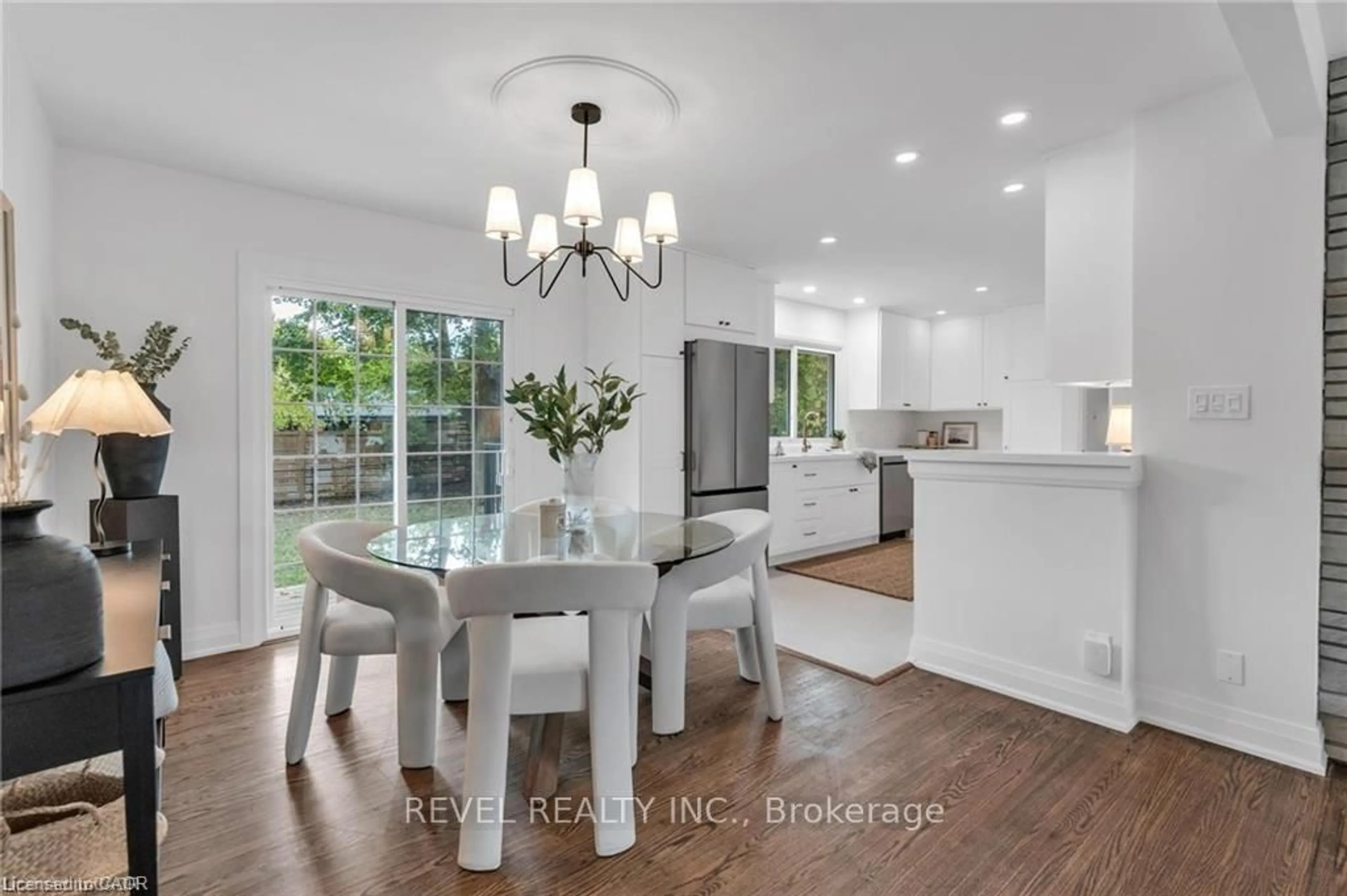 Open concept kitchen, unknown for 95 Seneca Dr, Hamilton Ontario L9G 3B7