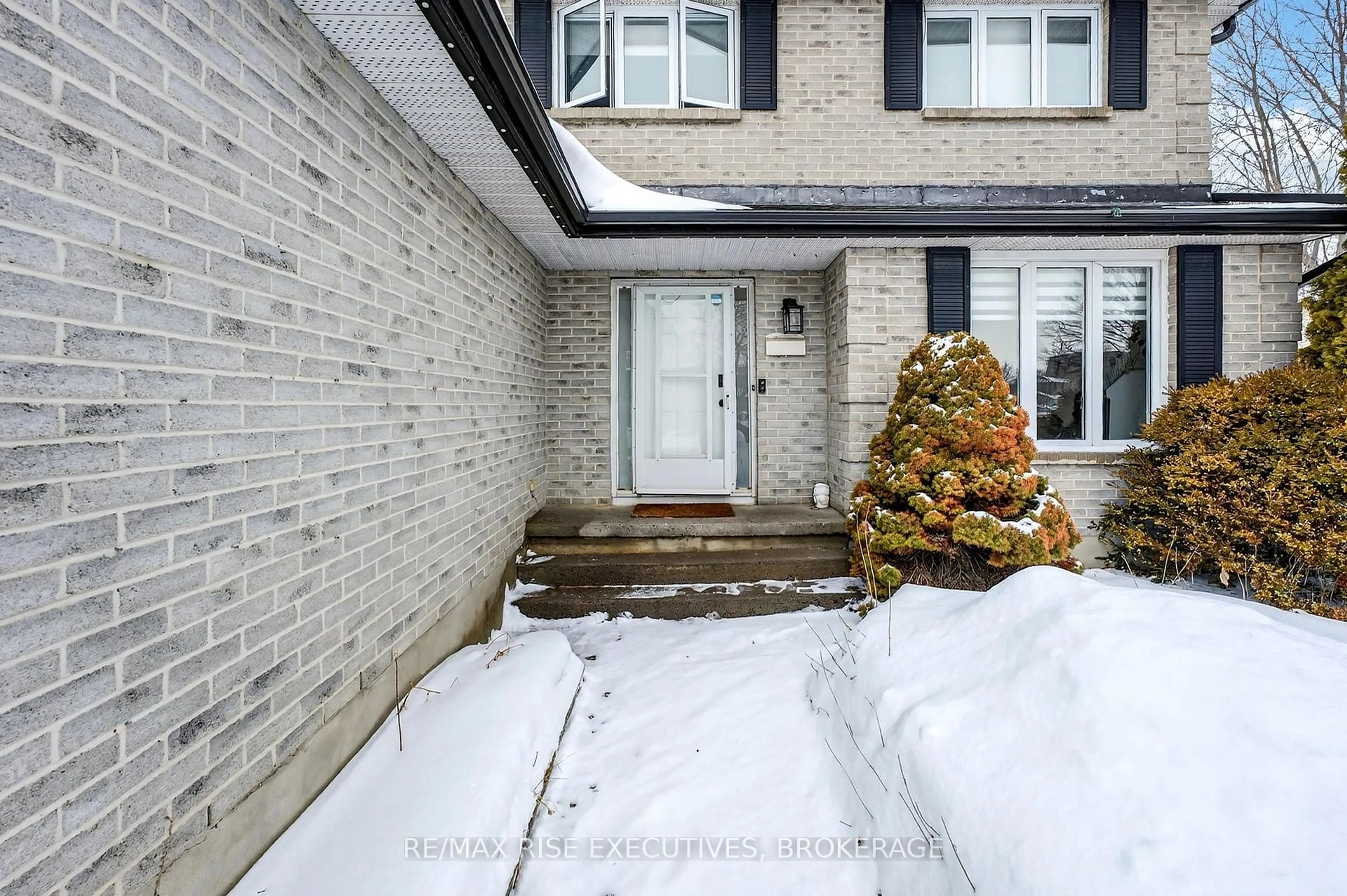 Unknown for 964 Heaton Rd, Kingston Ontario K7P 1Y7