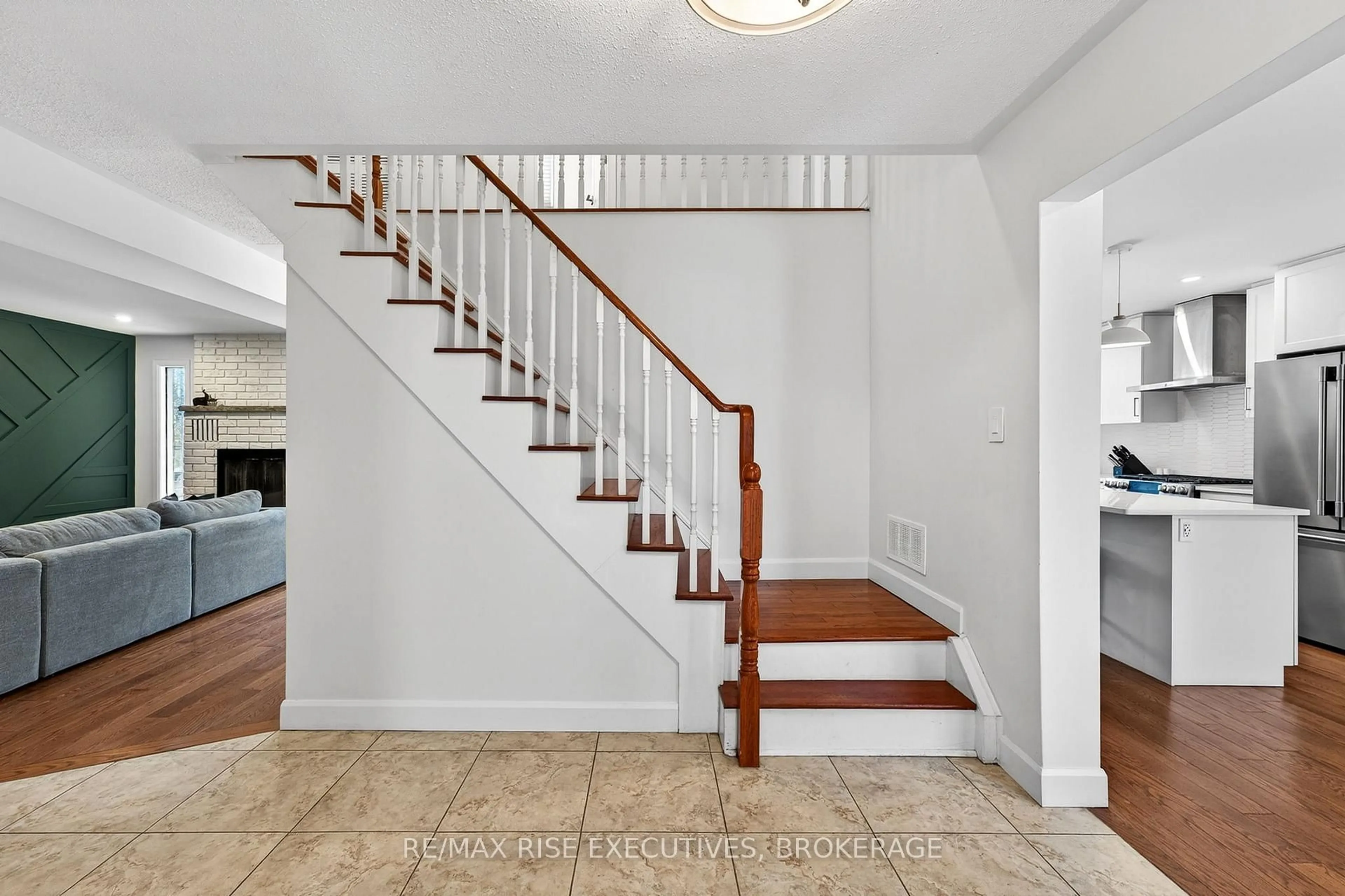 Unknown for 964 Heaton Rd, Kingston Ontario K7P 1Y7