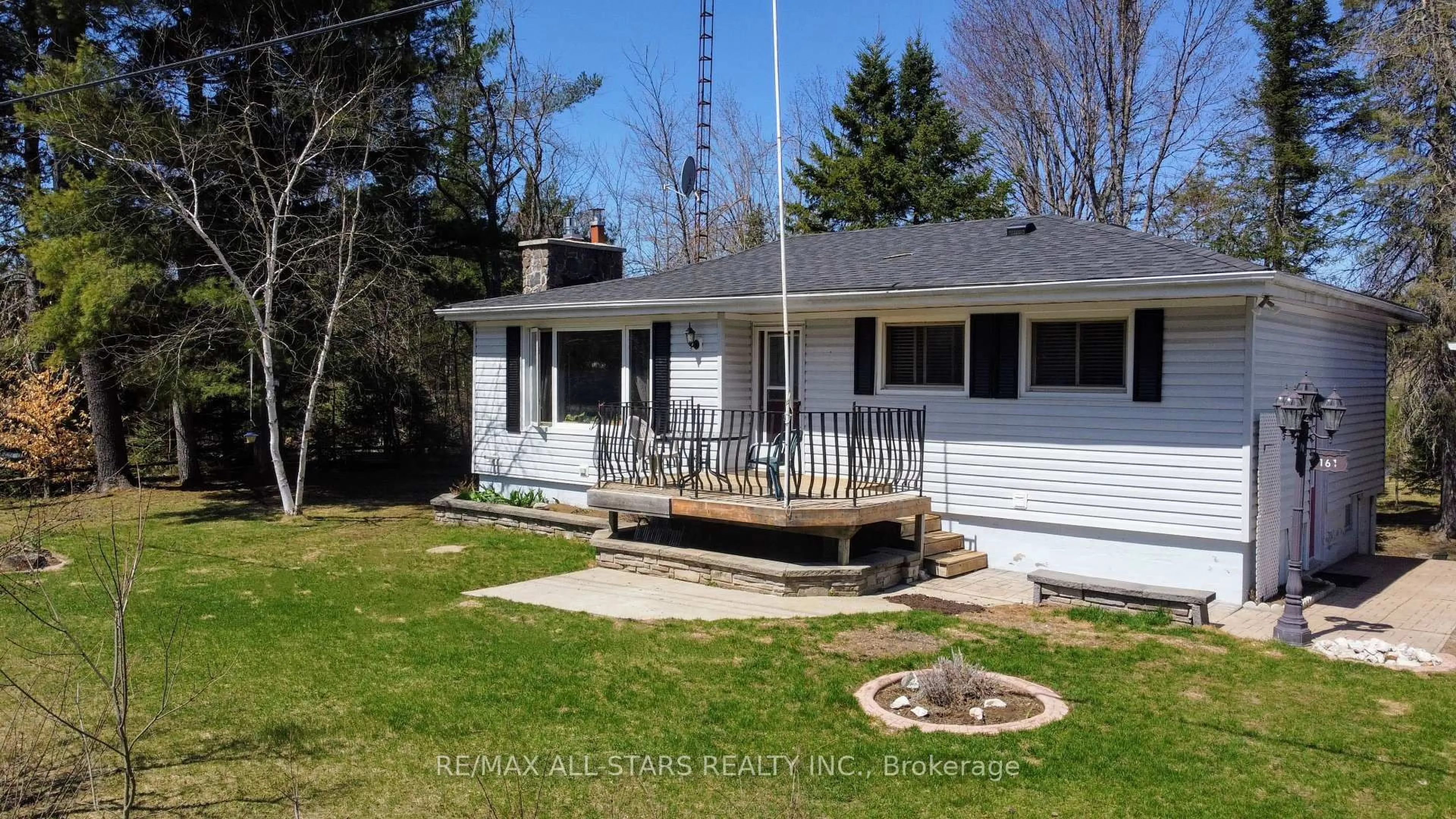 A pic from outside/outdoor area/front of a property/back of a property/a pic from drone, unknown for 161 McFadden Rd, North Kawartha Ontario K0L 1A0