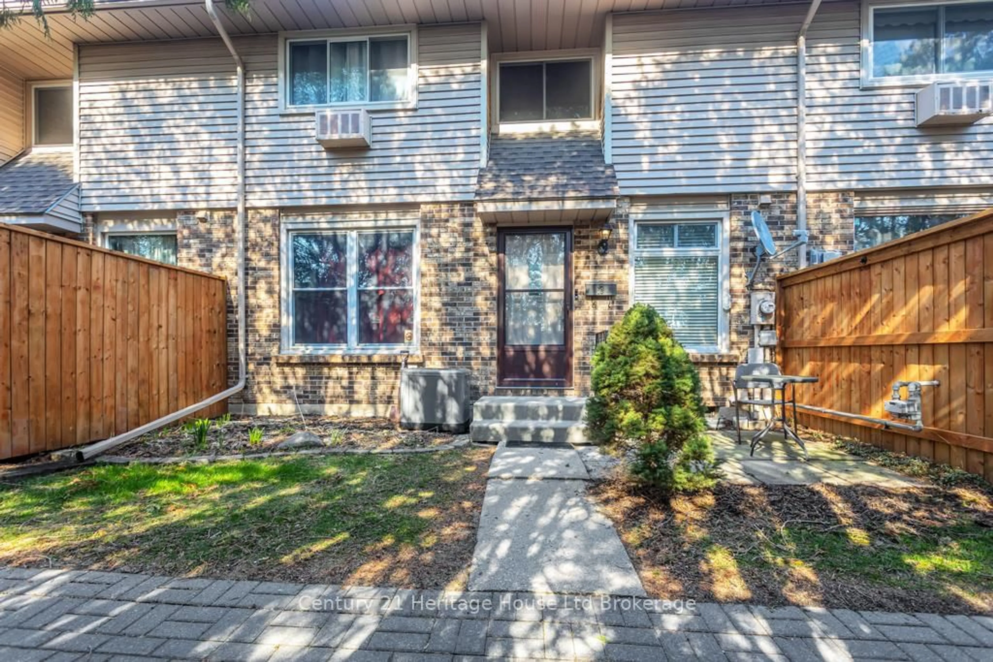 Unknown for 1 Lamers Crt #18, Tillsonburg Ontario N4G 4T6