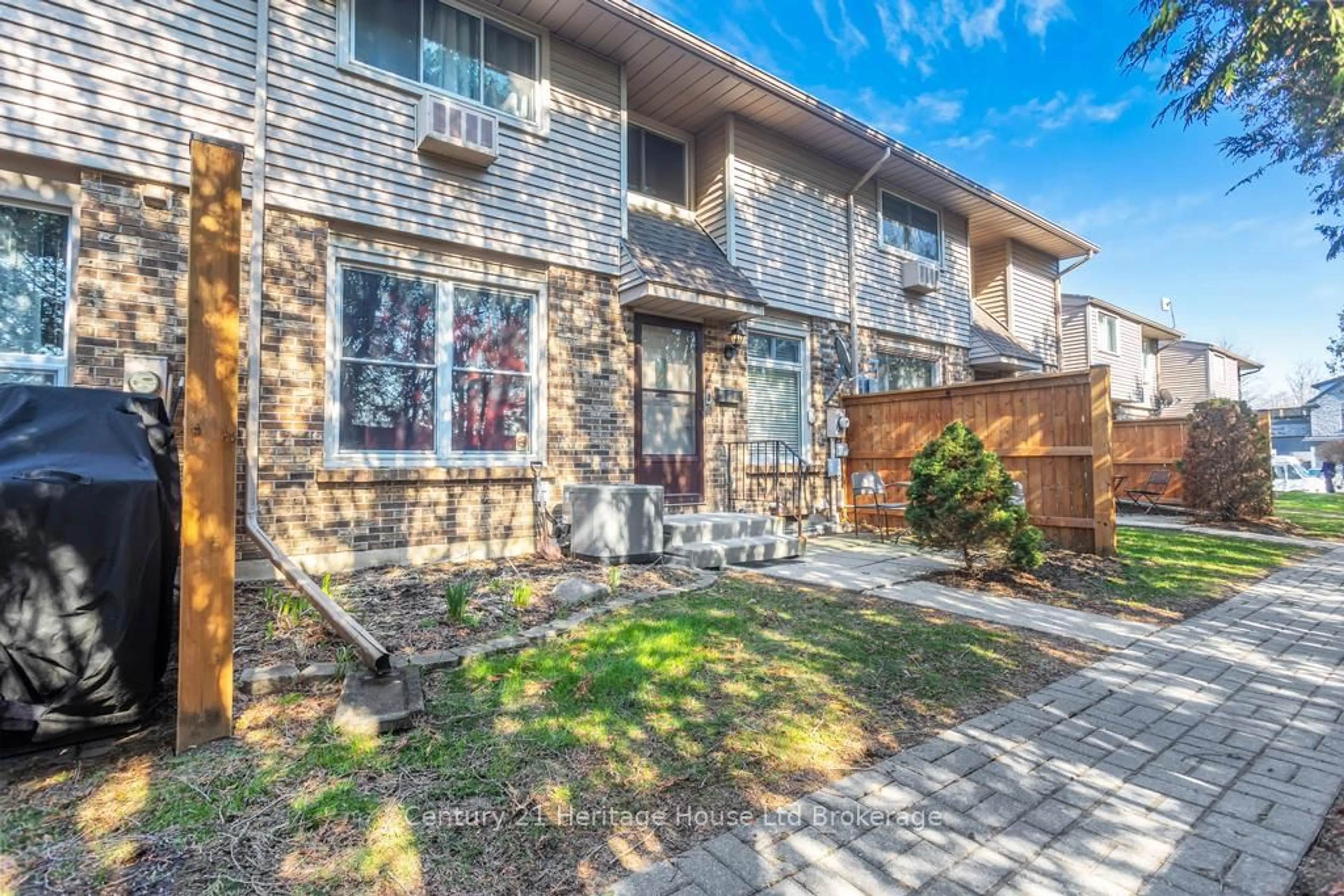 Home with brick exterior material, street for 1 Lamers Crt #18, Tillsonburg Ontario N4G 4T6