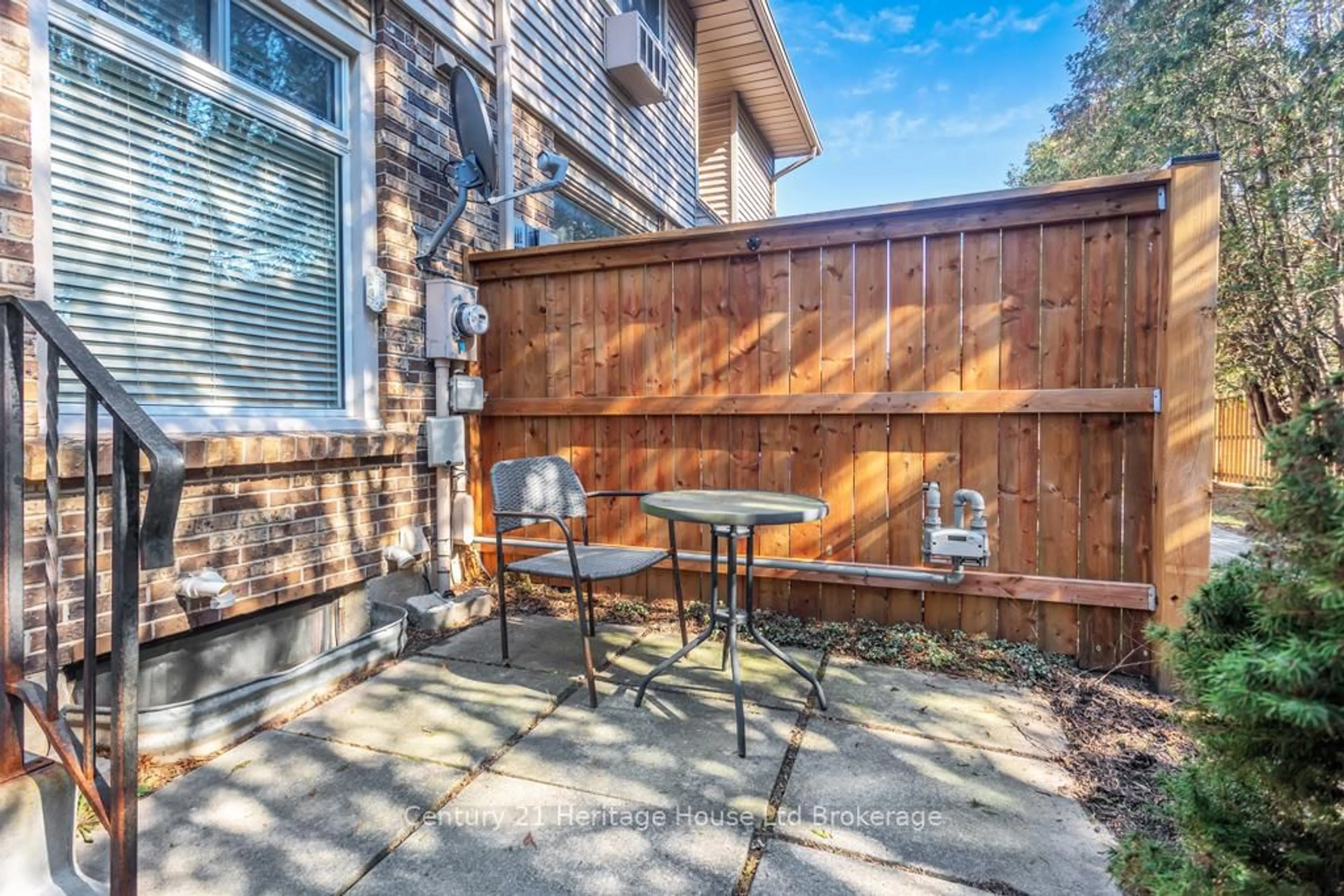 Patio, street for 1 Lamers Crt #18, Tillsonburg Ontario N4G 4T6