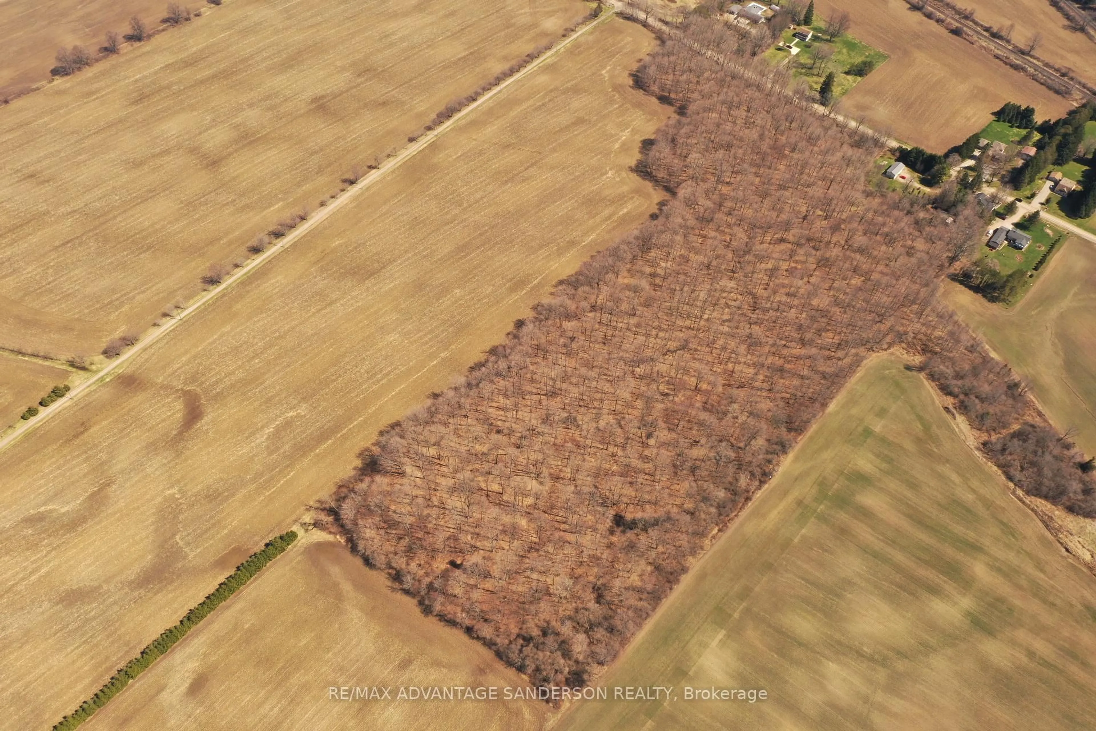 A pic from outside/outdoor area/front of a property/back of a property/a pic from drone, unknown for 9584 Melrose Dr, Middlesex Centre Ontario N0L 1R0