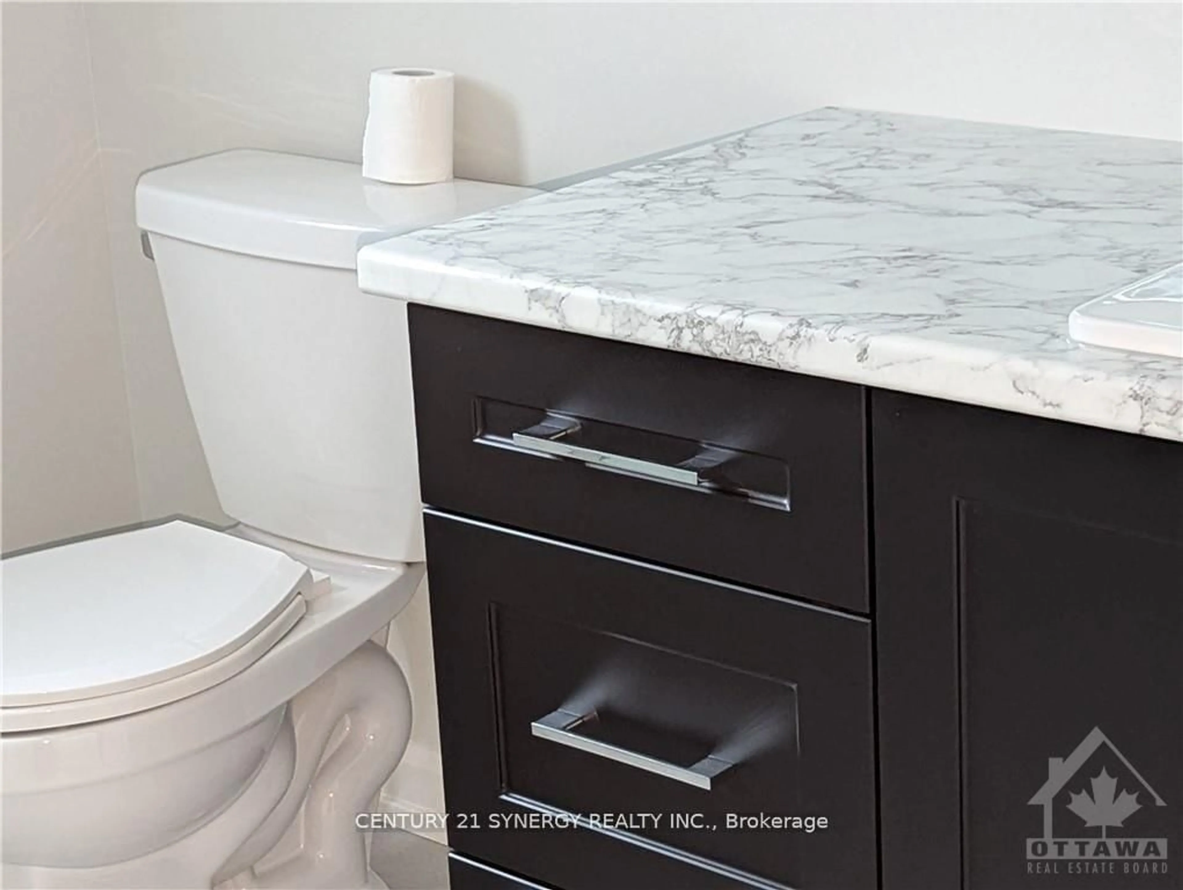 Contemporary bathroom, ceramic/tile floor for 527 Chambord St, Alfred and Plantagenet Ontario K0A 3K0