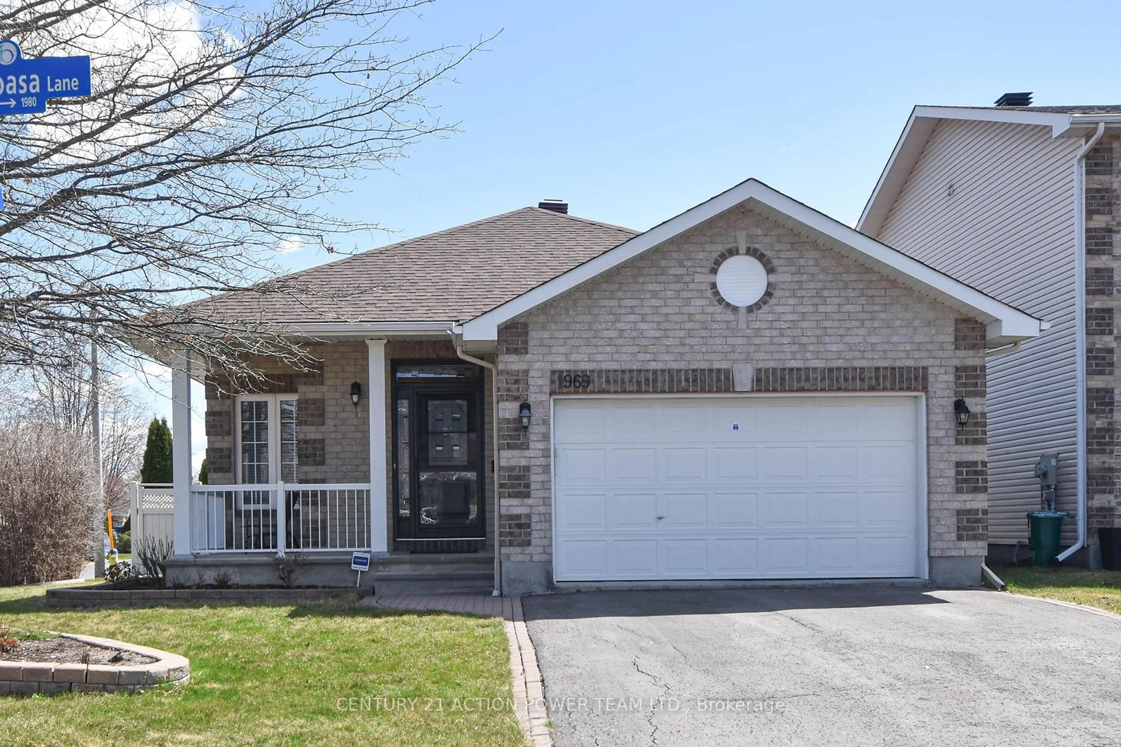 Home with vinyl exterior material, street for 1969 Loasa Lane, Ottawa Ontario K4A 4T4