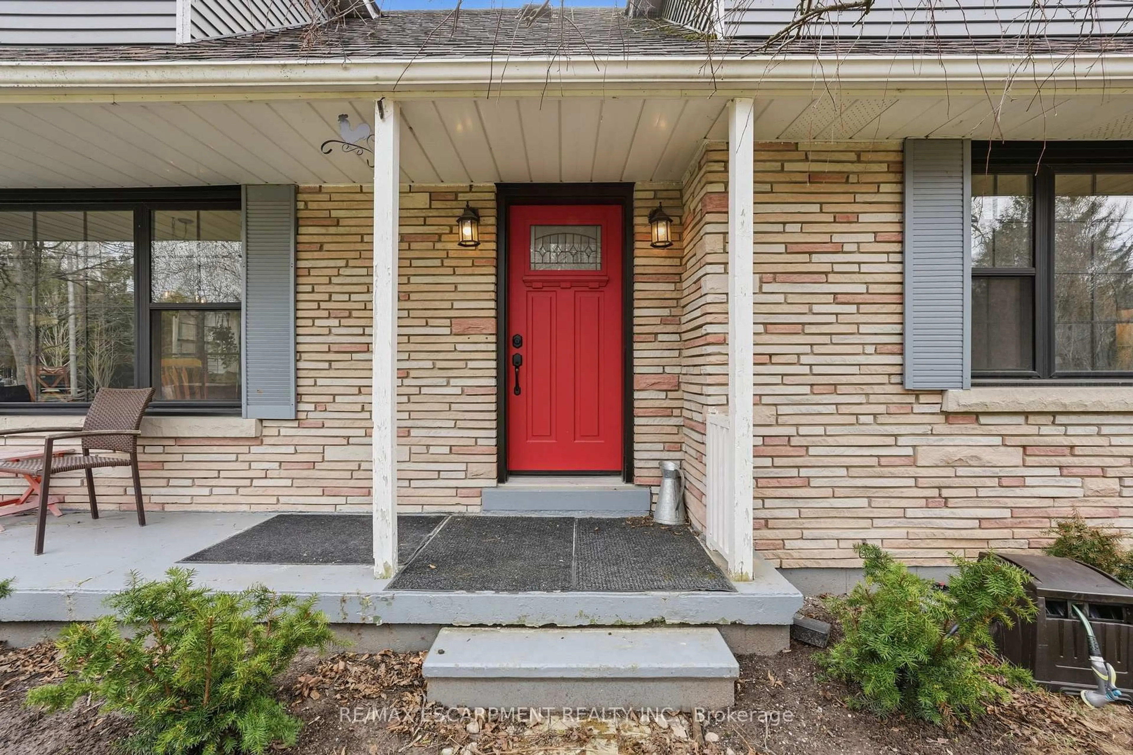 Home with brick exterior material, street for 222 Concession 11, Hamilton Ontario L8B 1H8