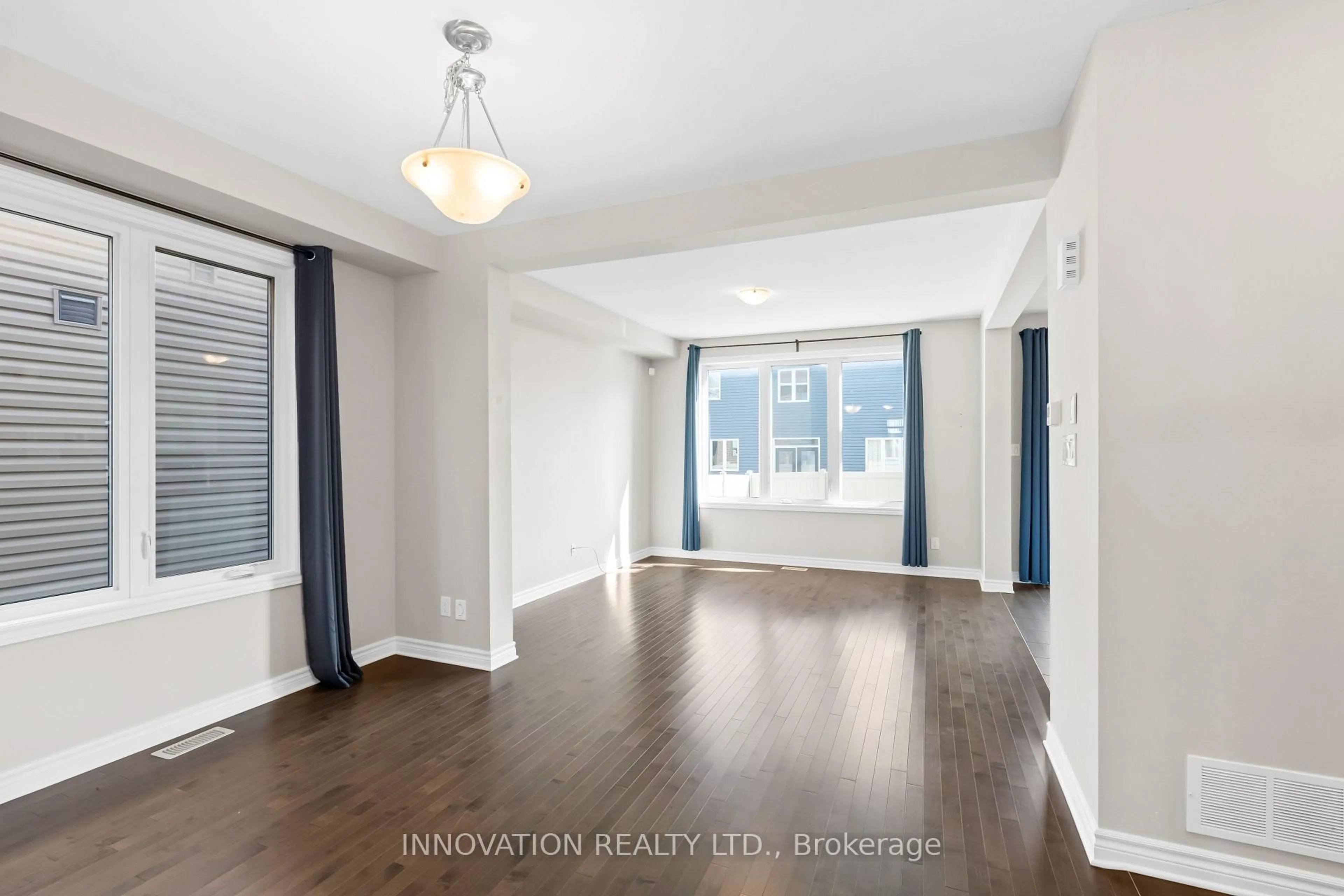 Unknown for 703 Samantha Eastop Ave, Ottawa Ontario K2S 1B9