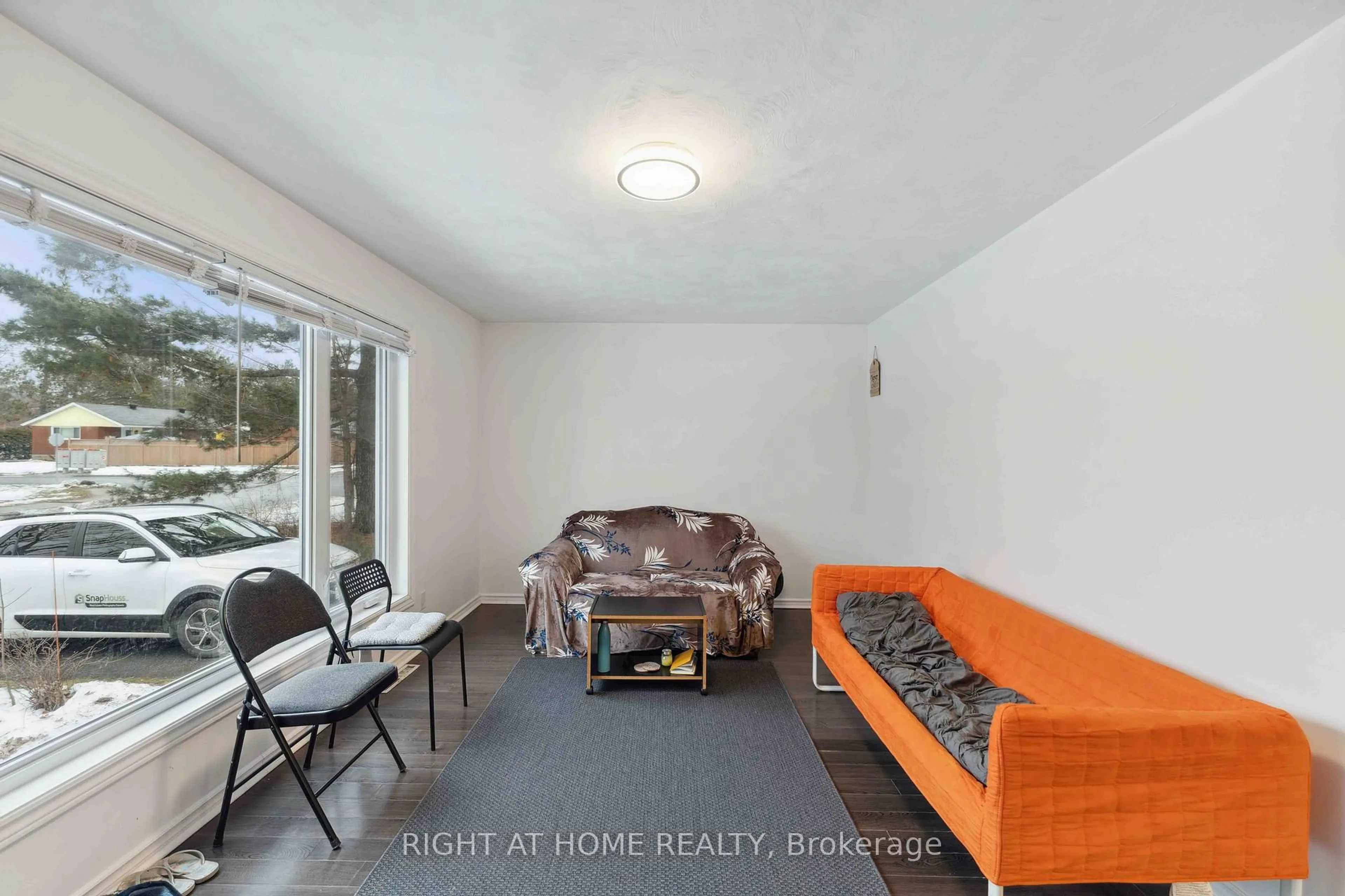 Unknown for 1274 Cobden Rd, Ottawa Ontario K2C 3A2