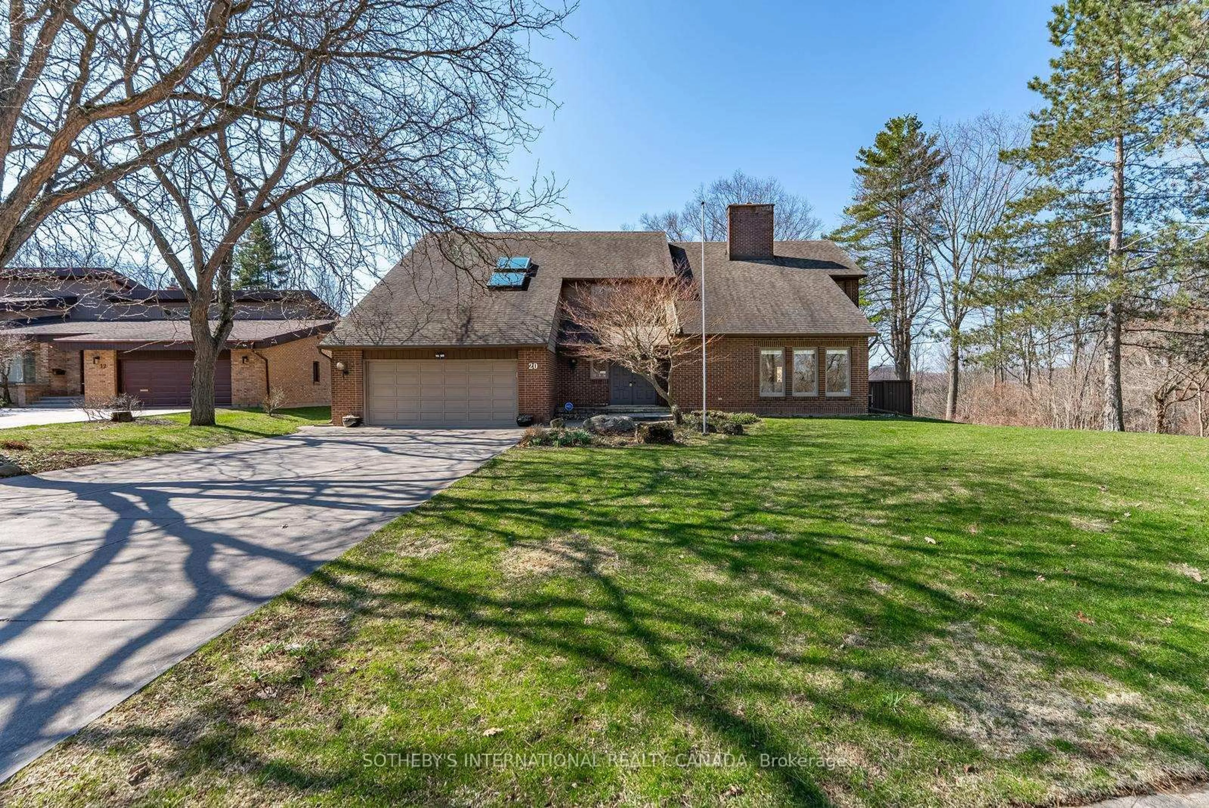 Home with brick exterior material, street for 20 Ridgeview Crt, Hamilton Ontario L9G 3X9