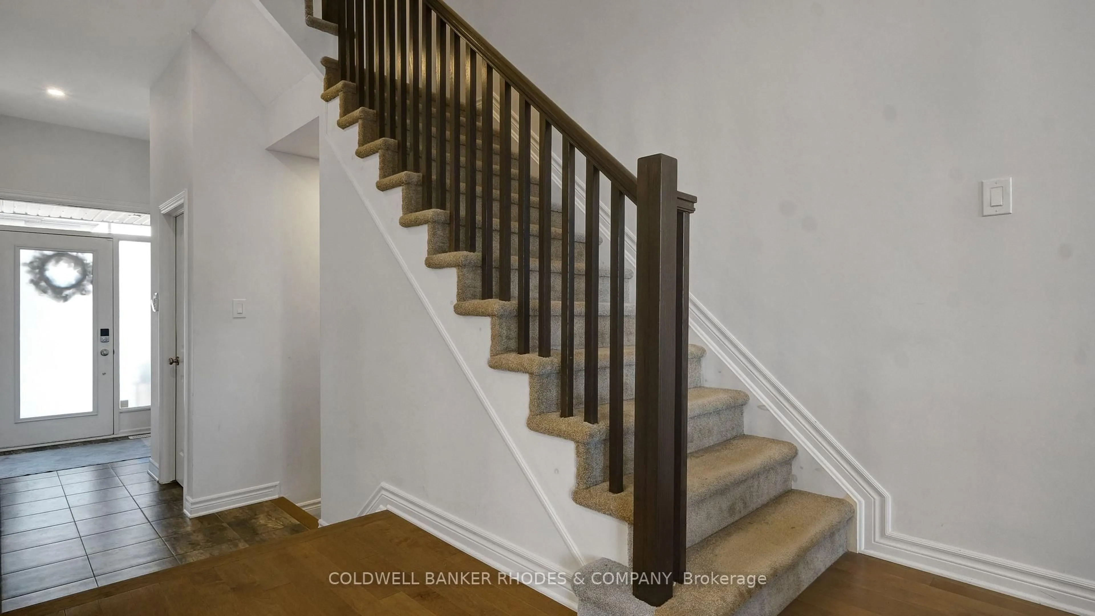 Stairs for 862 Chipping Circ, Ottawa Ontario K4M 0E7