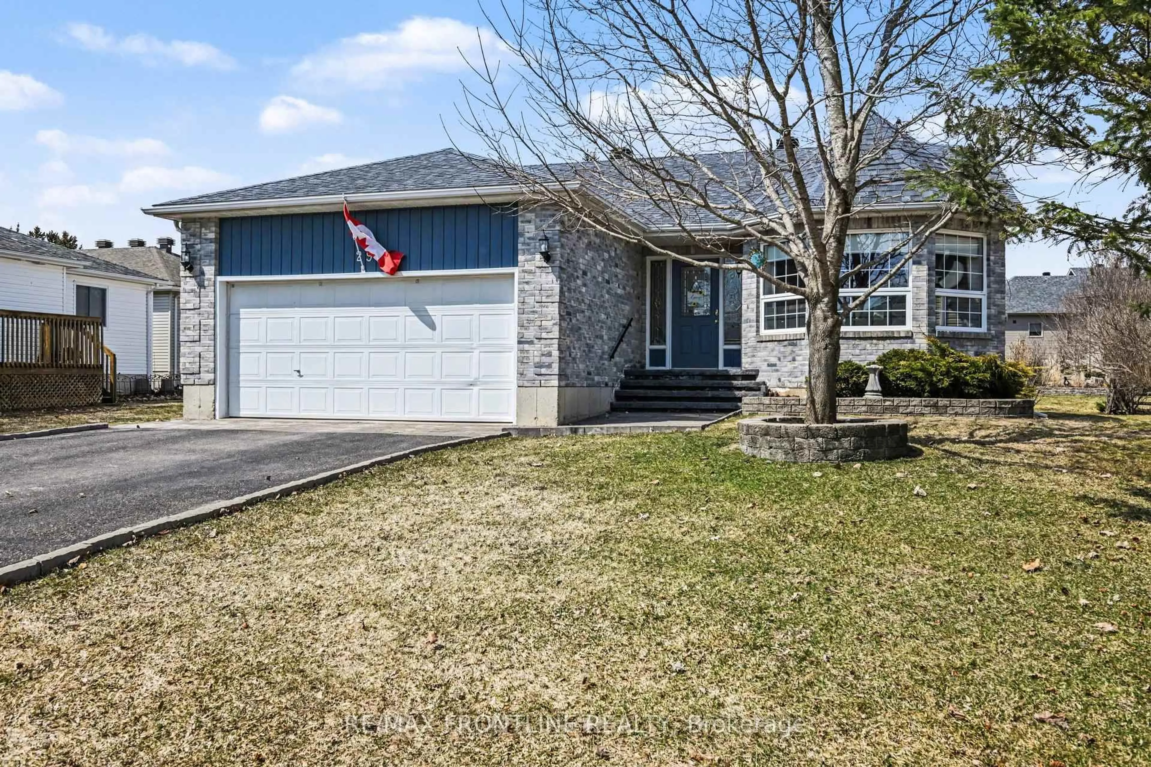 Unknown for 29 Decaria Blvd, Perth Ontario K7H 3P8