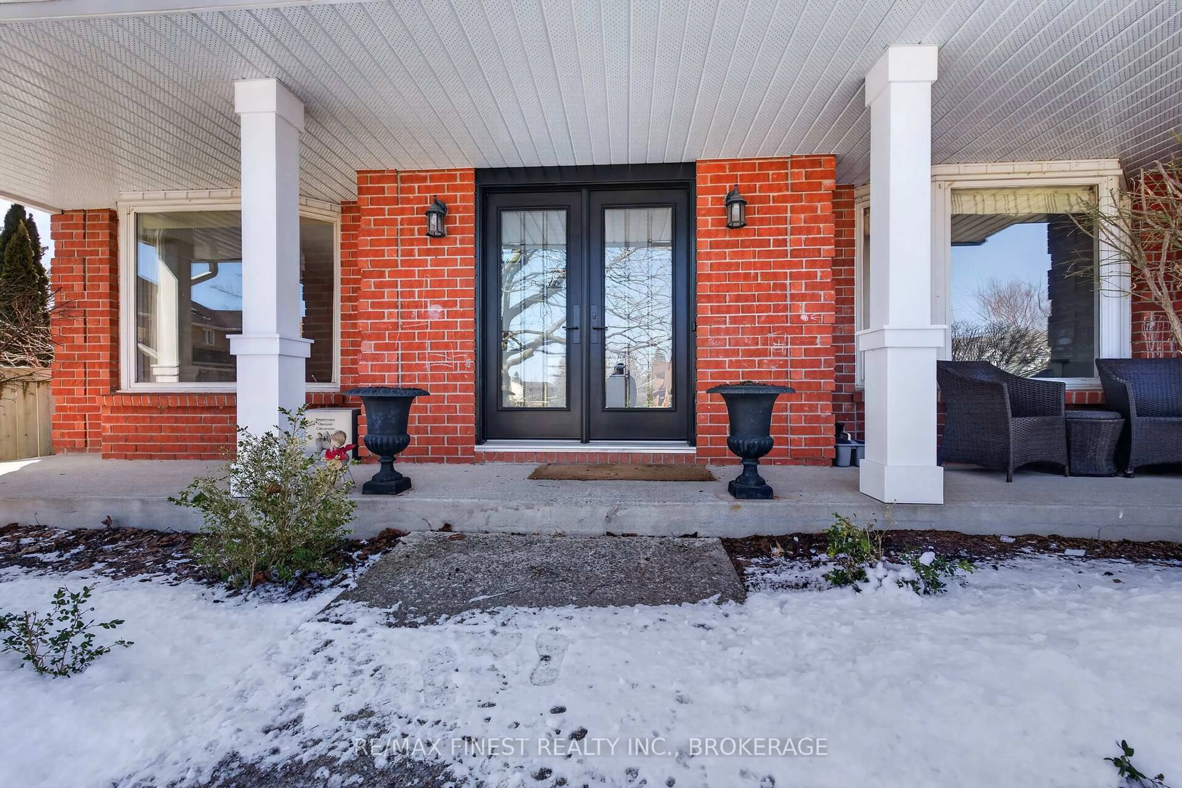 Indoor entryway for 361 BRIMLEY Crt, Kingston Ontario K7M 7V3