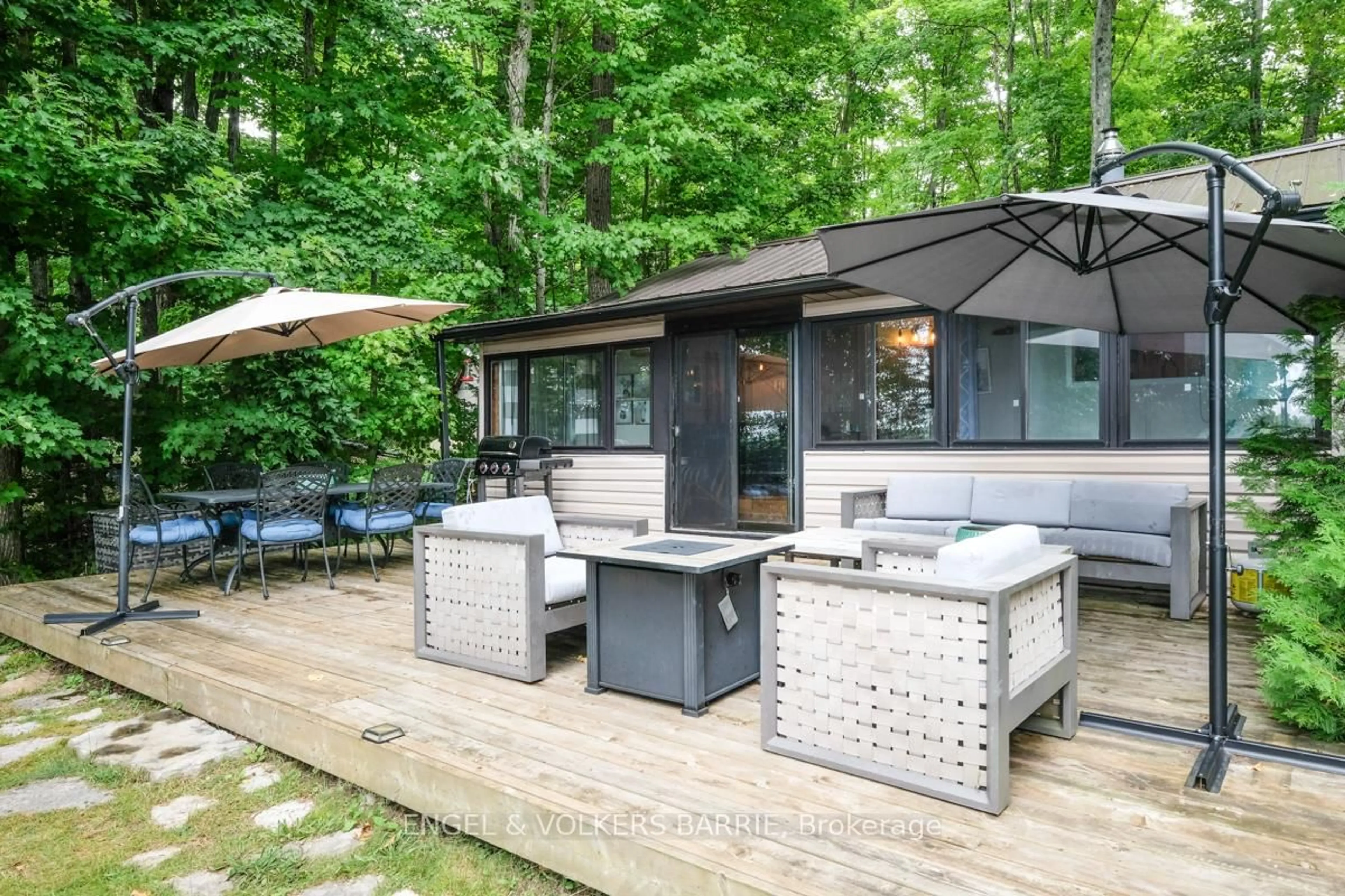 Patio, unknown for 43 Gatewood Rd, Kawartha Lakes Ontario K0M 1K0