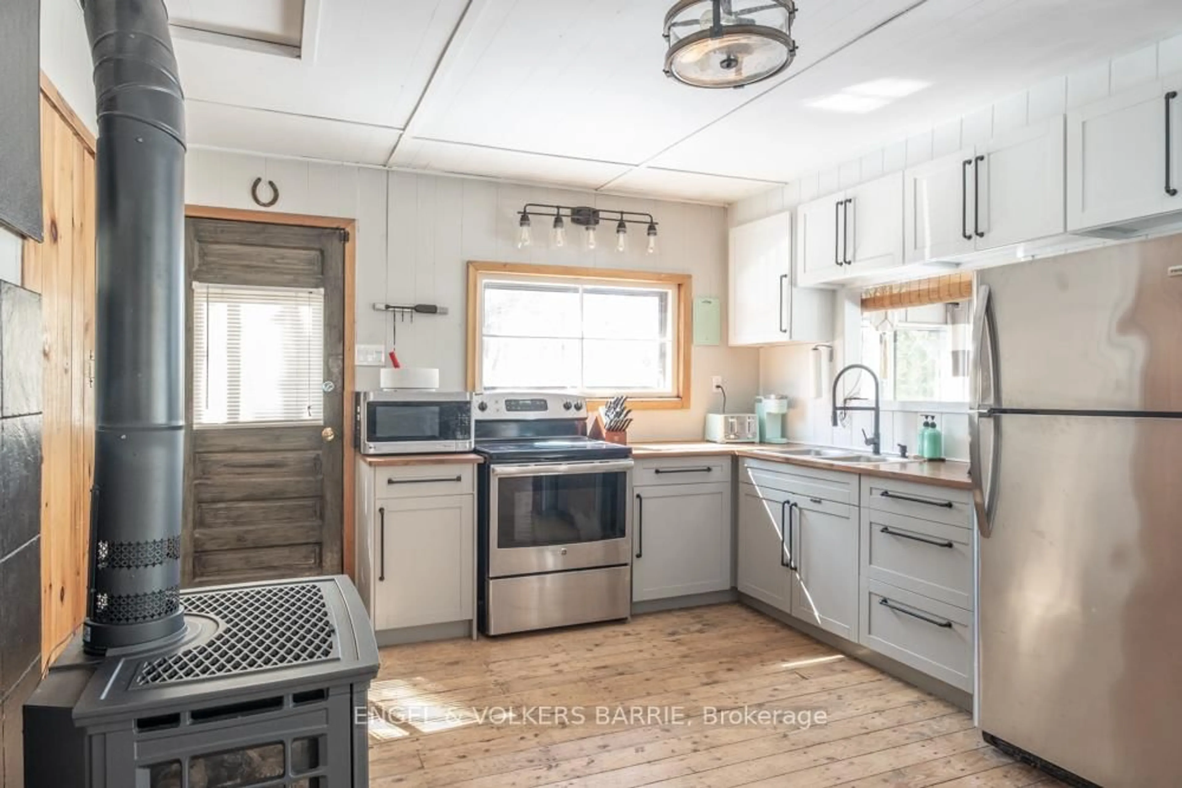 Open concept kitchen, unknown for 43 Gatewood Rd, Kawartha Lakes Ontario K0M 1K0